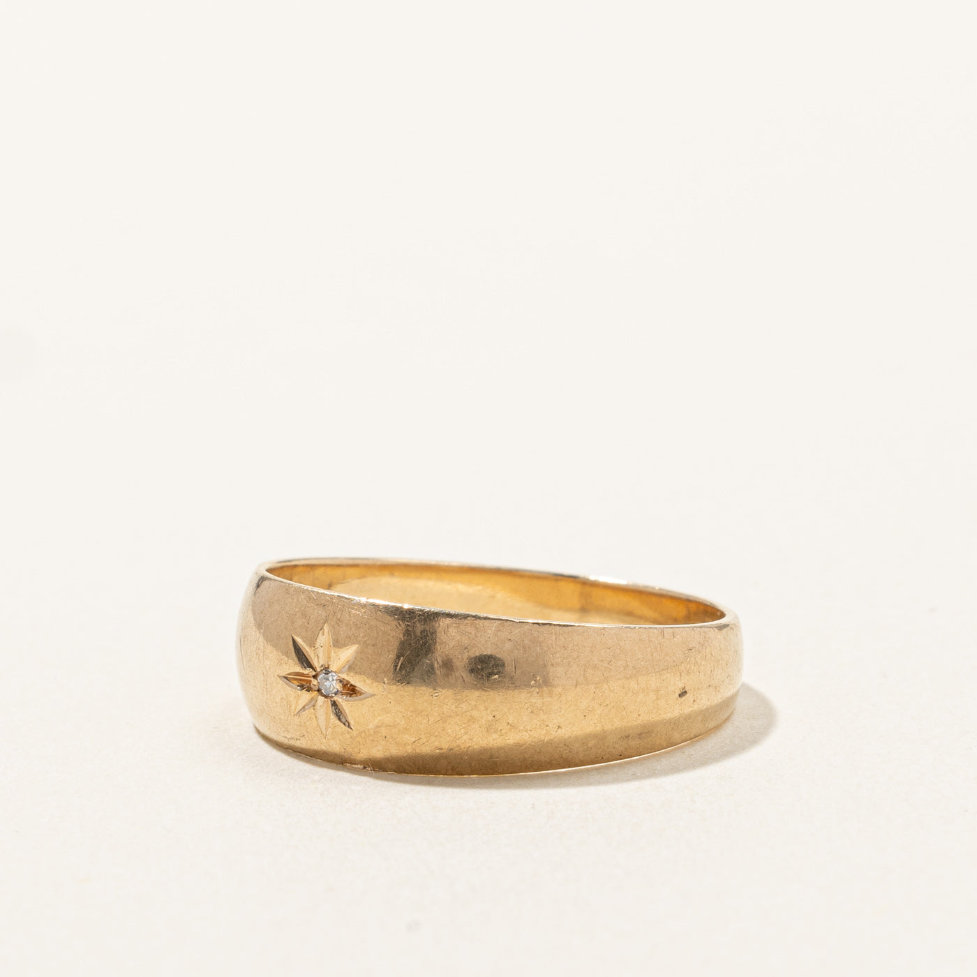 Sparkling Starburst Diamond Ring - 0.005ct Round Cut Solitaire Band in Size 11.75 | Perfect for Anniversary Gifts, Engagement Rings & Special Occasions