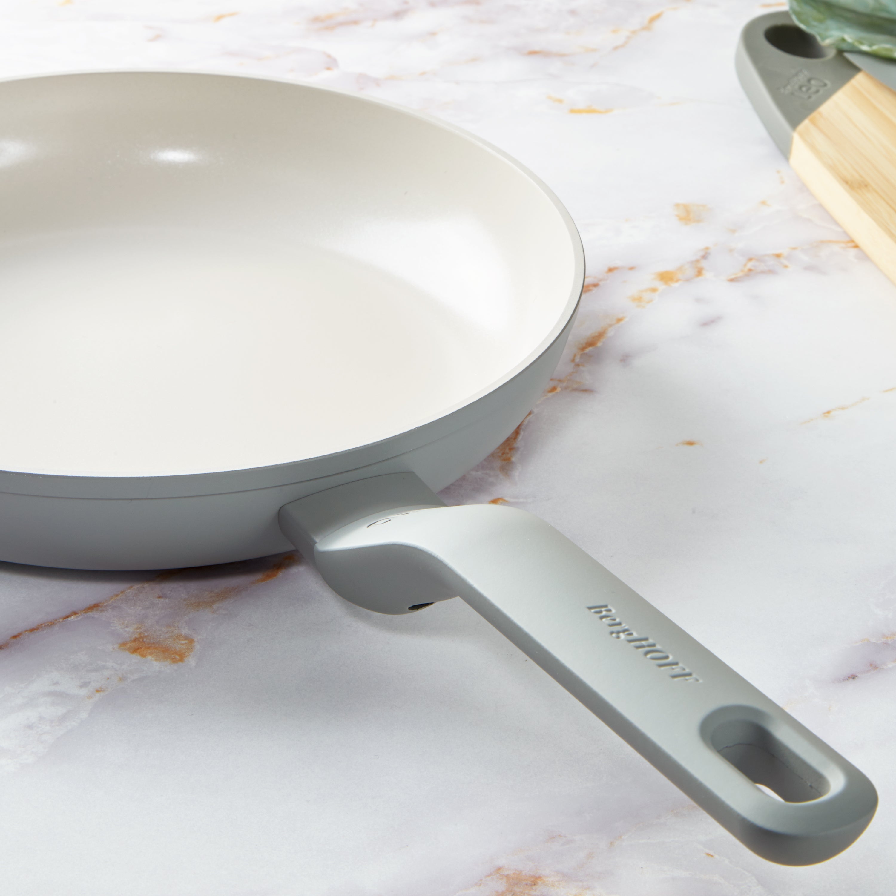BergHOFF Leo Balance 5-Piece Nonstick Aluminum Cookware Set with Glass Lids in Moonmist - Perfect for Sauteing, Frying & Everyday Cooking