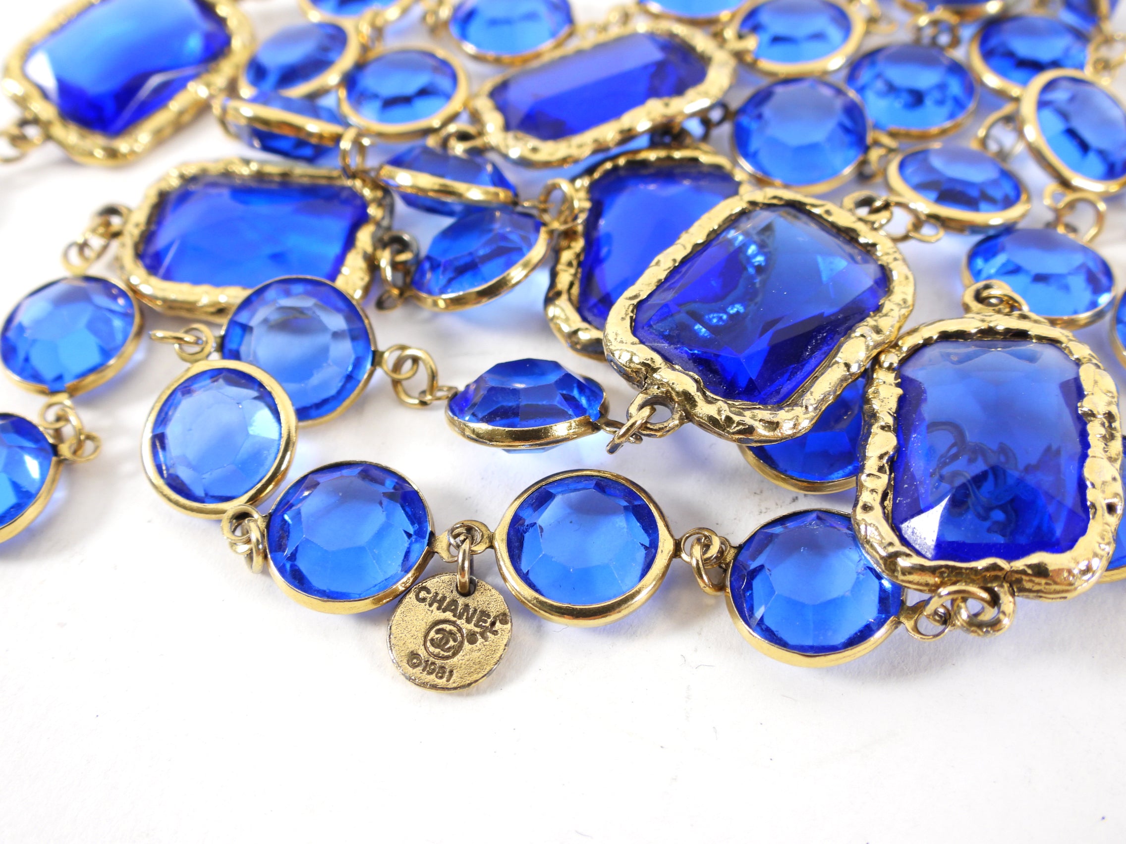 Vintage Chanel 1981 Blue Gripoix Glass Chicklet Sautoir Necklace - Elegant Statement Jewelry for Women, Perfect for Parties, Weddings & Special Occasions