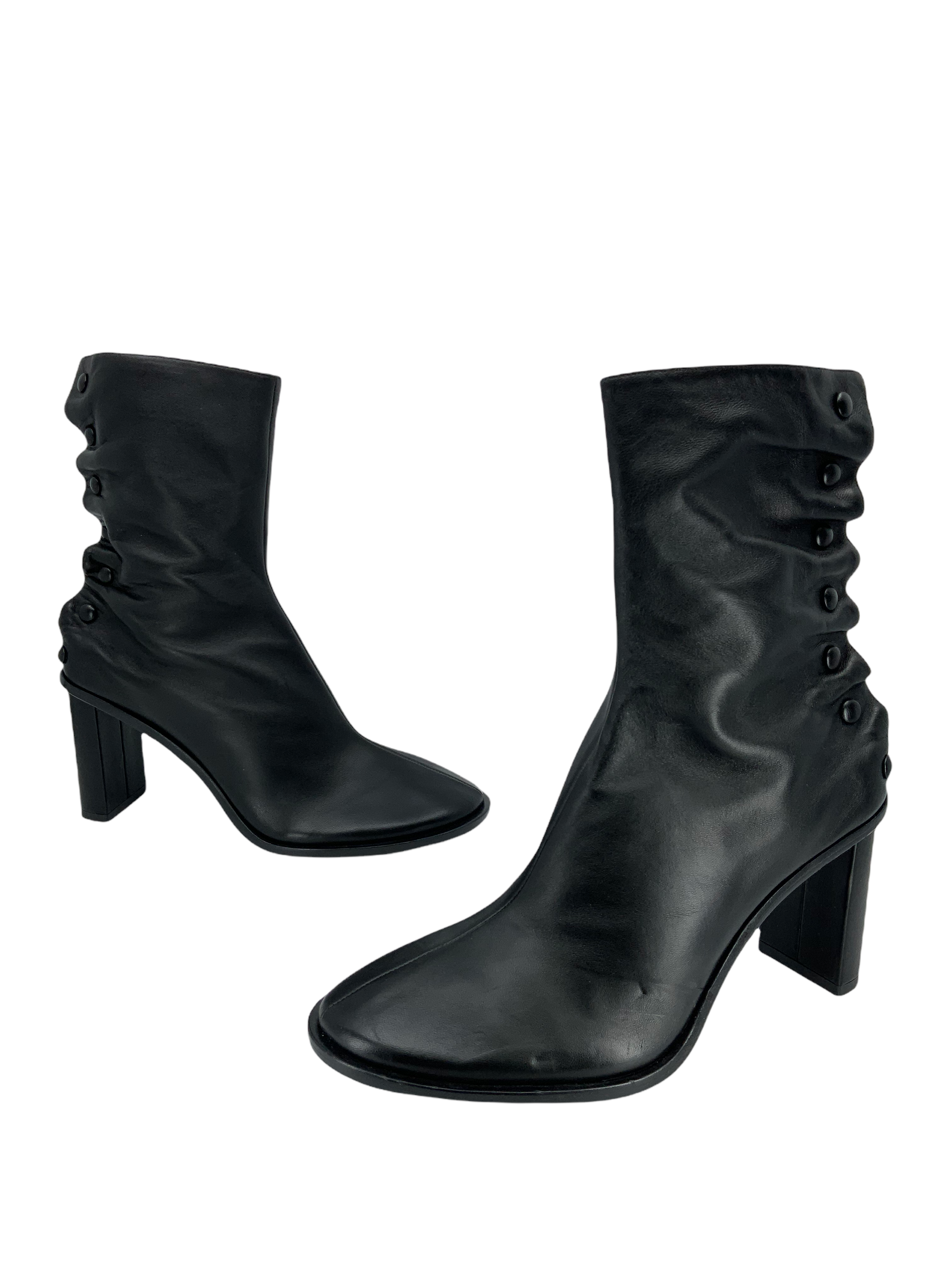 The Row Teatime Snap Ankle Boots Women's Size 9.5 - Stylish Chelsea Boots for Casual Outings & Office Wear
