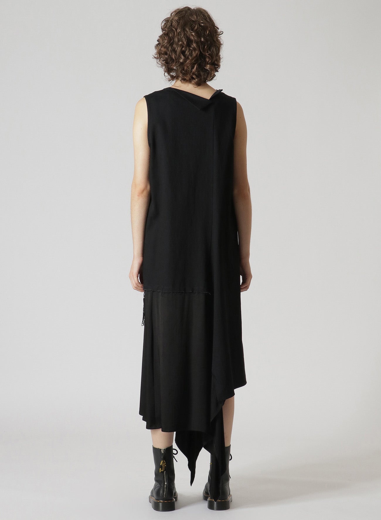 Stylish Denim Patchwork Embroidered Collar Square Neck Sleeveless Dress for Women - Perfect for Summer Outings, Beach Vacations & Casual Date Nights