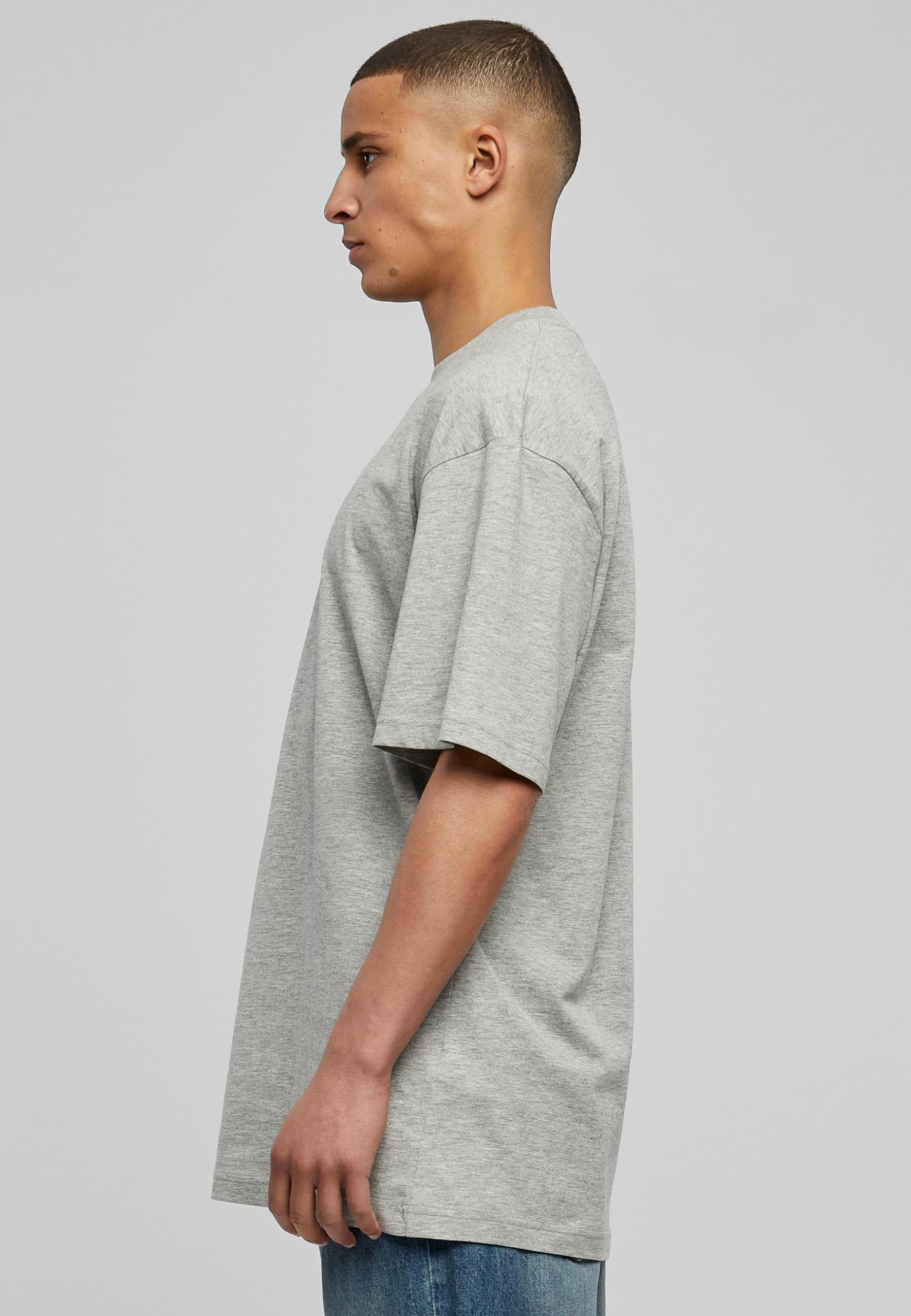 4XL Tall Tee for Men - Soft & Comfortable Oversized Grey T-Shirt - Perfect for Casual Wear, Street Style & Lounge