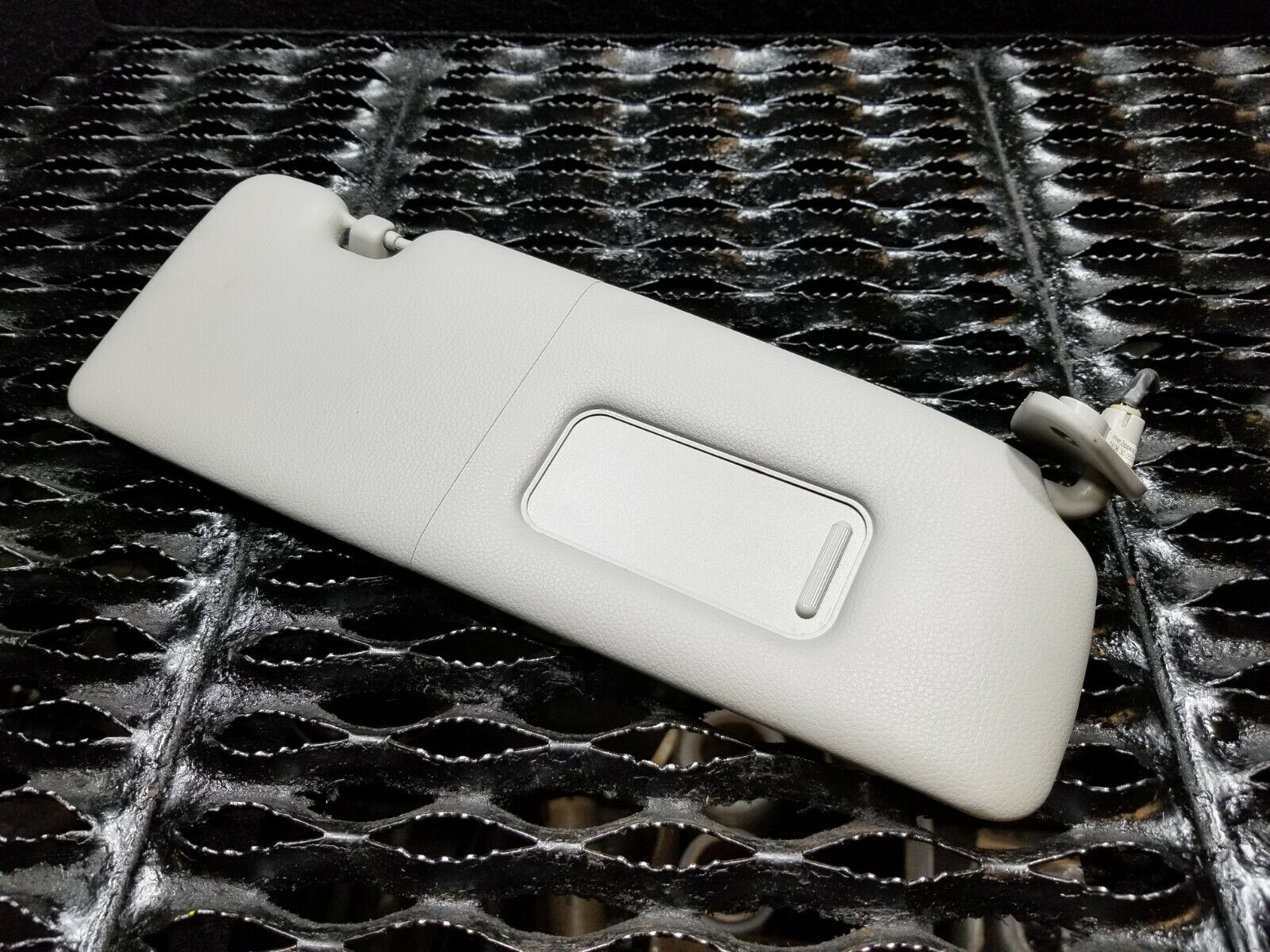 2006-2010 BMW 650i E63 Right Passenger Side Sun Visor Replacement - OEM Quality - Perfect for Summer Driving & UV Protection