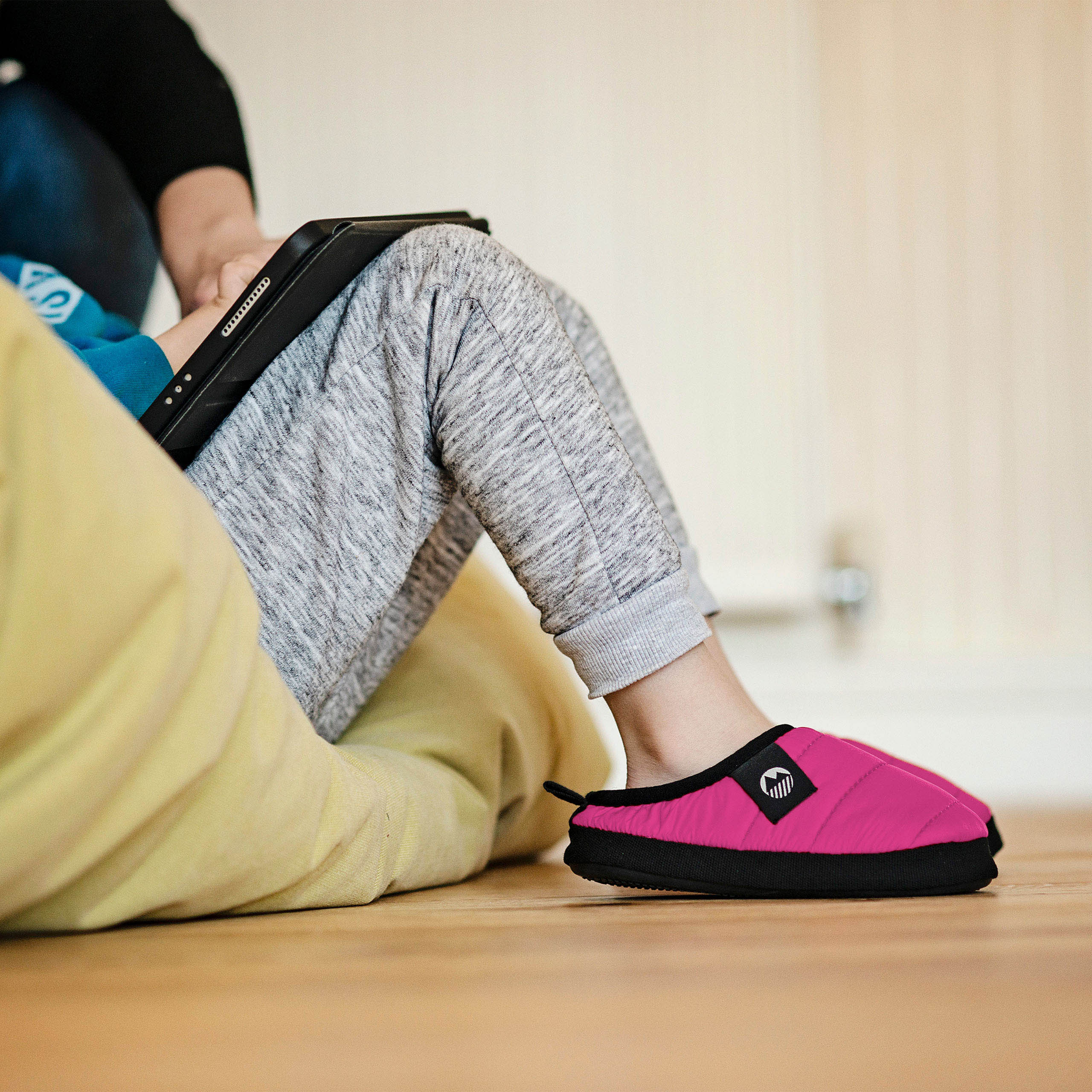 Ultra Warm Kids' Tent Slippers - Cozy Indoor/Outdoor Winter House Shoes for Boys & Girls - Perfect for Camping, Sleepovers and Home Comfort