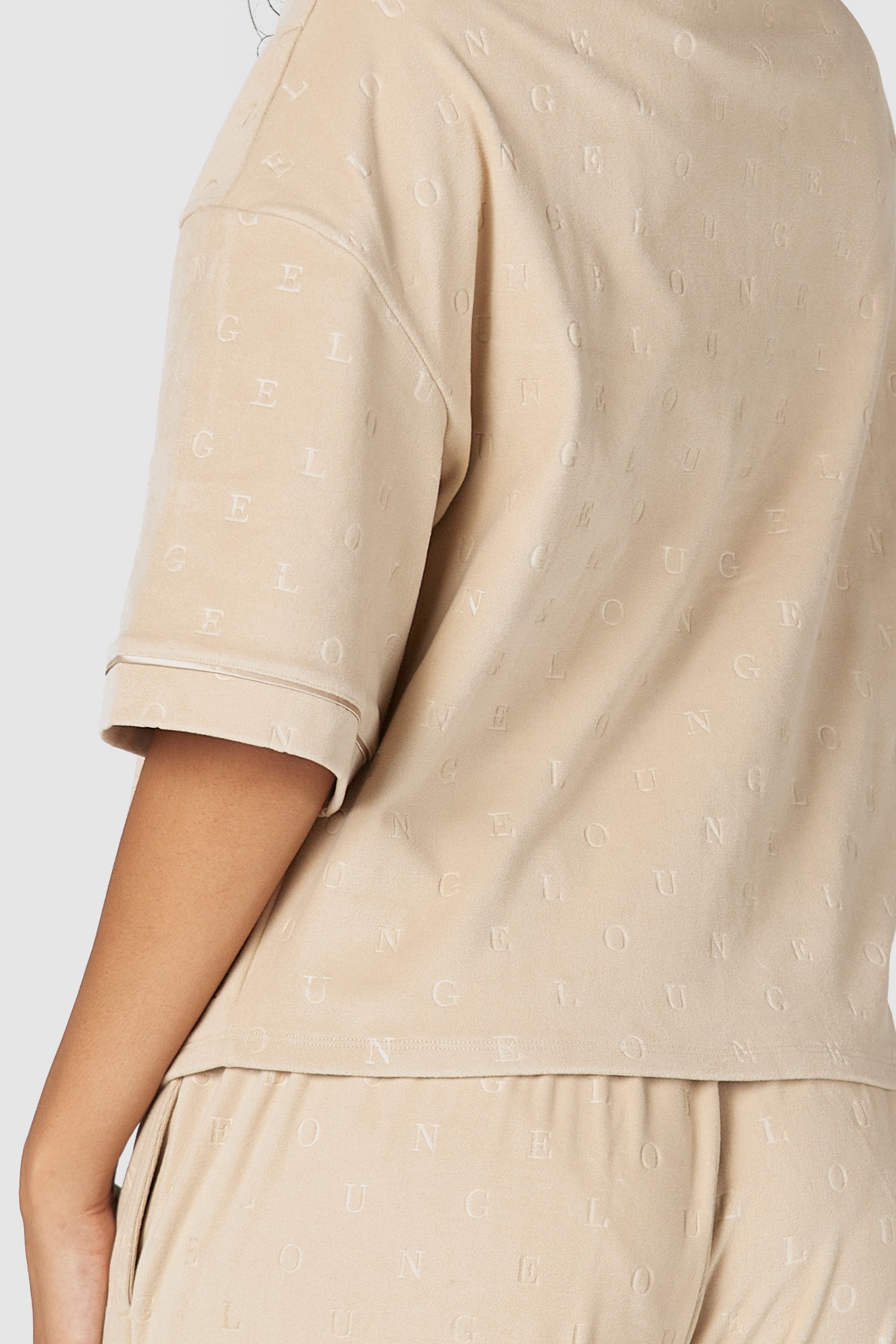 Premium Luxury Embroidered Pajama Shirt for Men & Women - Soft Mink Fabric - Elegant Loungewear for Home Relaxation & Special Occasions