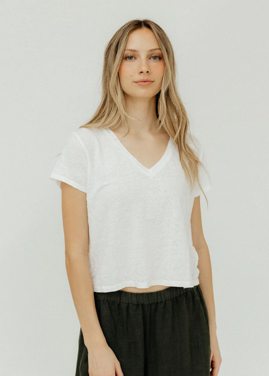 Amber Crop Tee - Women's Short Sleeve White T-Shirt for Summer, Casual & Streetwear | Perfect for Outfits, Beach & Daily Wear