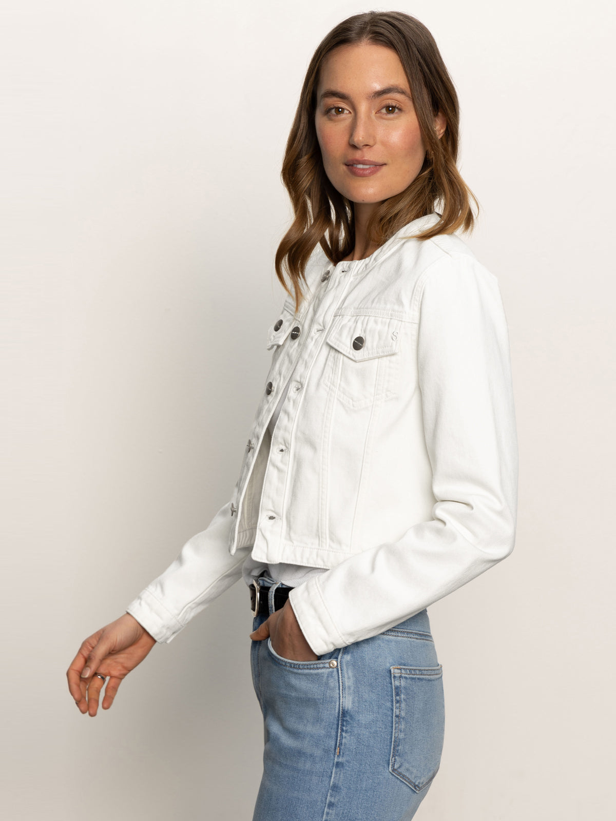 Women's Denim Collarless Jacket - White | Casual Chic Outerwear for Spring & Fall | Perfect for Date Nights & Weekend Outings