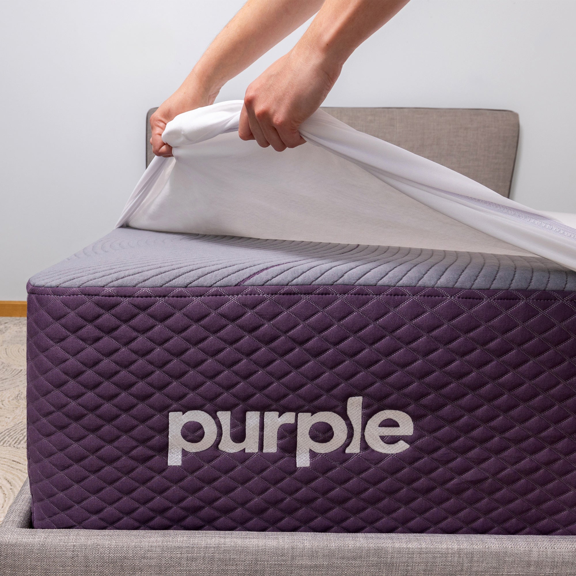 Premium Purple Standard Mattress Protector - Waterproof, Hypoallergenic, Breathable Bed Cover - Perfect for Allergy Relief & Bedwetting Protection (Queen Size) - Ideal for Home, Hotel & Guest Room Use