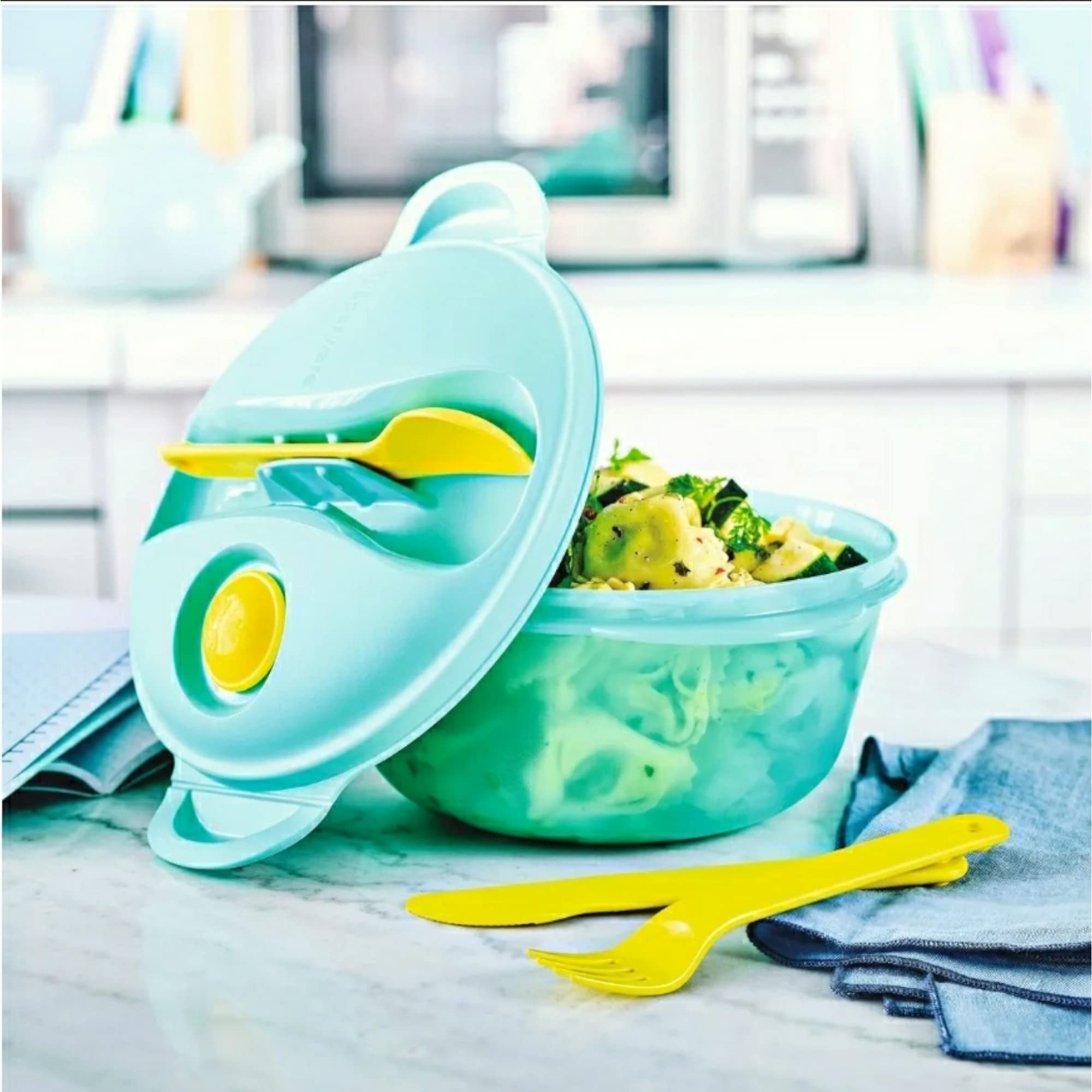 Tupperware Crystalwave Microwaveable Food Storage Container Set - 6.25 Cup BPA-Free Hot Meal Container with Stain Guard, Fork, Knife & Spoon - Airtight & Leakproof for Travel, Office Lunch & Meal Prep (Black)