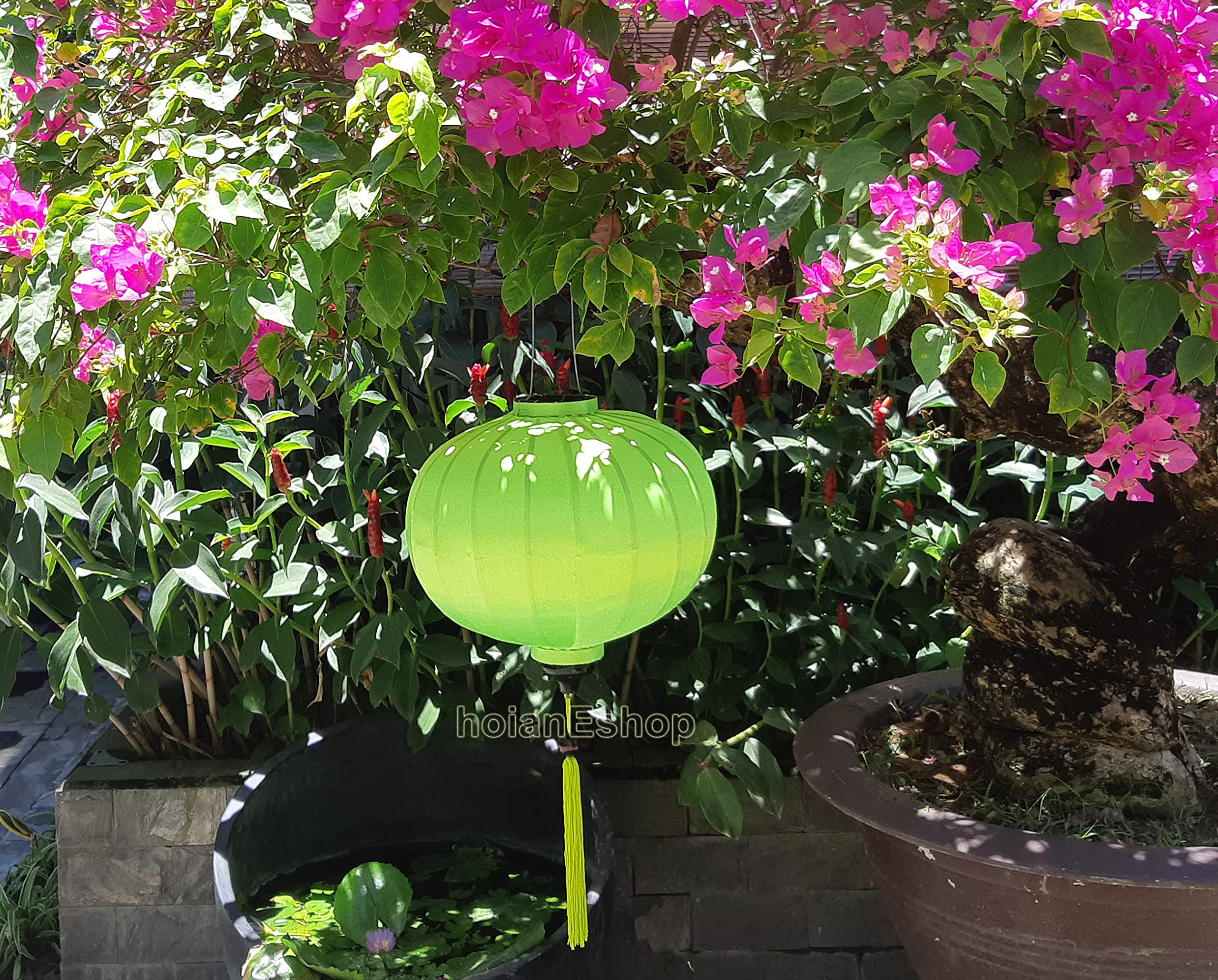 22'' Light Green Round Silk Lanterns (55 cm) - Waterproof Outdoor Hanging Lanterns for Garden, Wedding, Party & Event Decor | Perfect for Patio, Backyard, and Festival Lighting