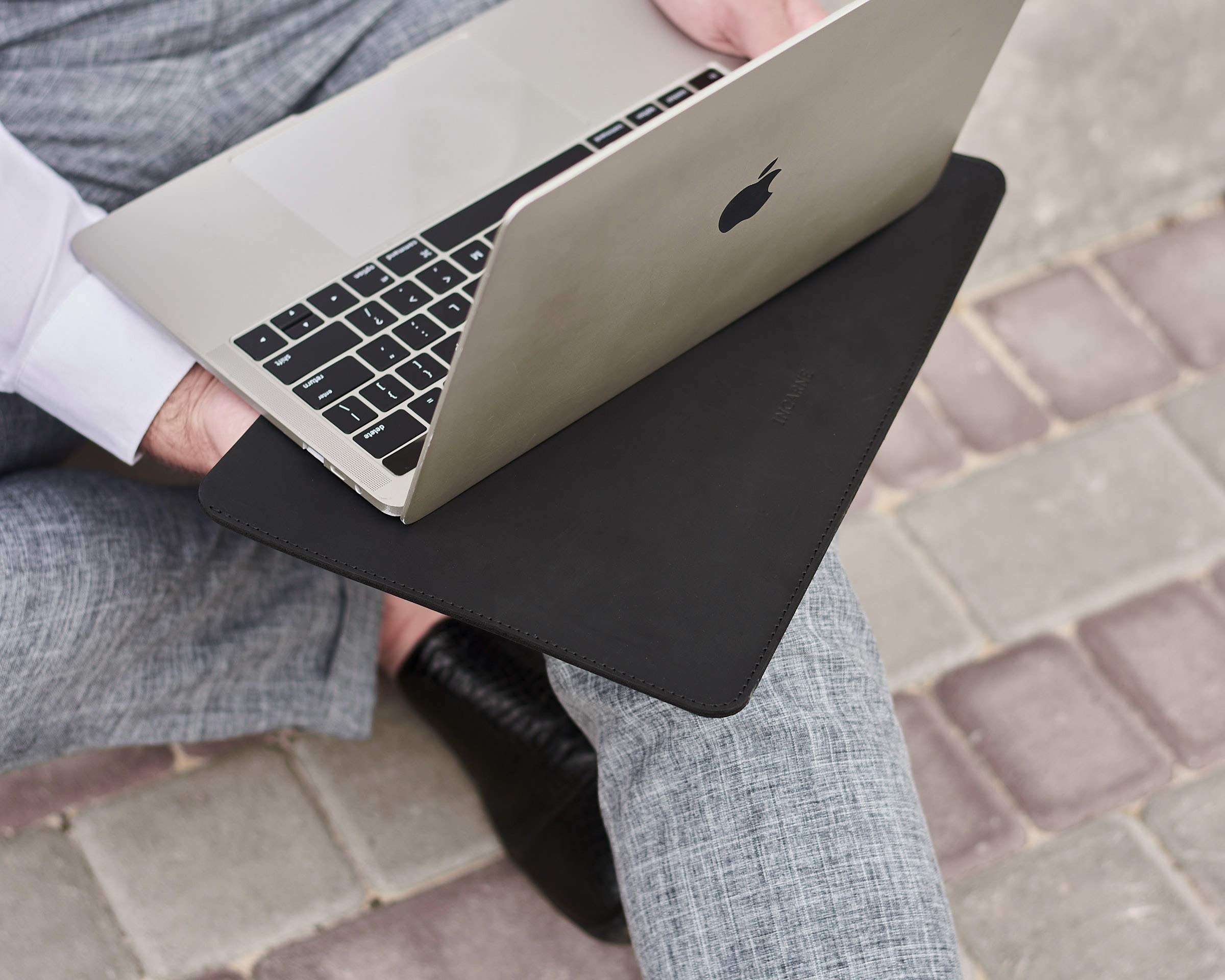 Premium Genuine Leather Laptop Case for MacBook Pro 16 inch - INCARNE 16