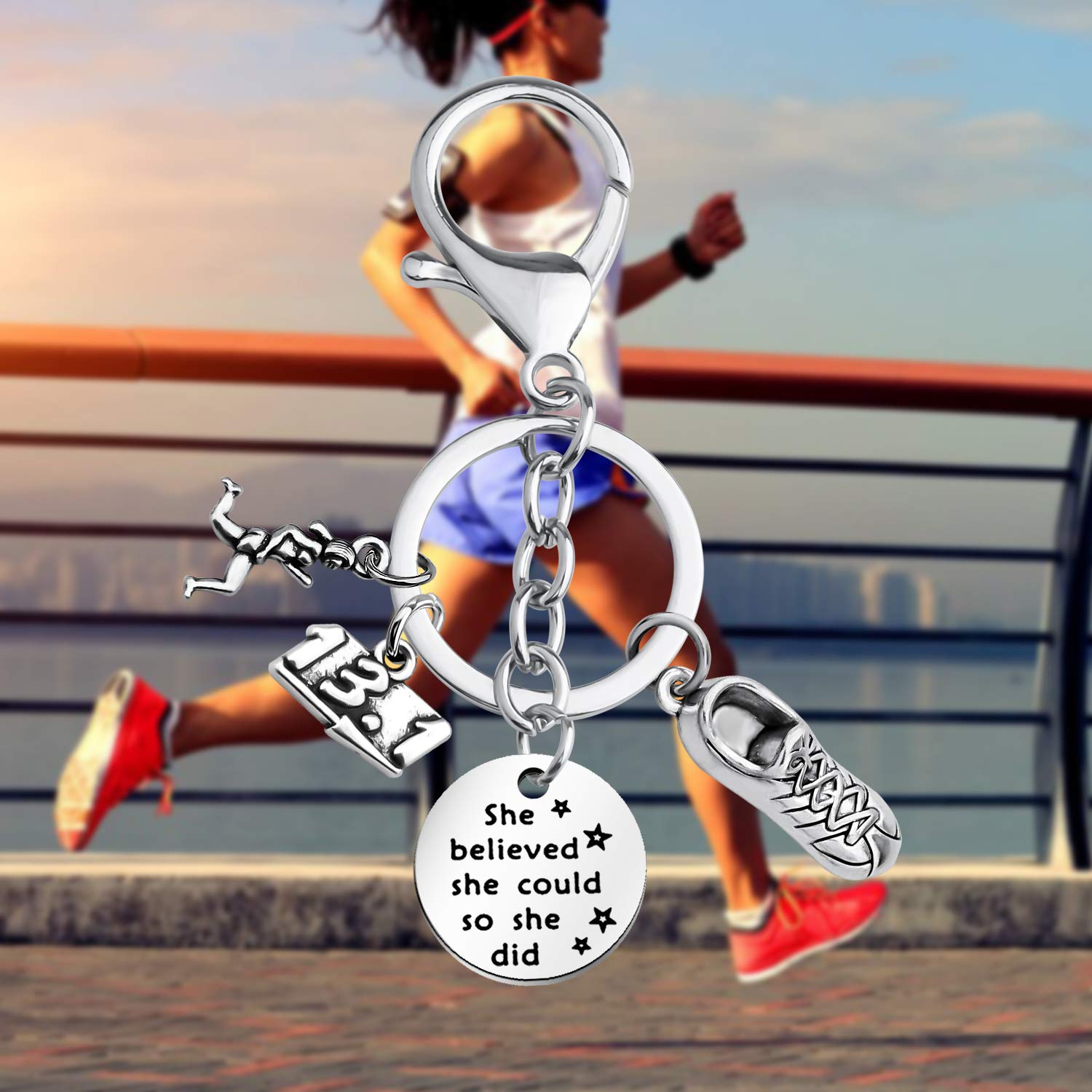 FUSTMW Marathon Runner Keychain - Inspirational Running Jewelry Gift for Marathoners, Athletes & Fitness Enthusiasts - Perfect for Race Day, Training Motivation & Sports Appreciation Gifts