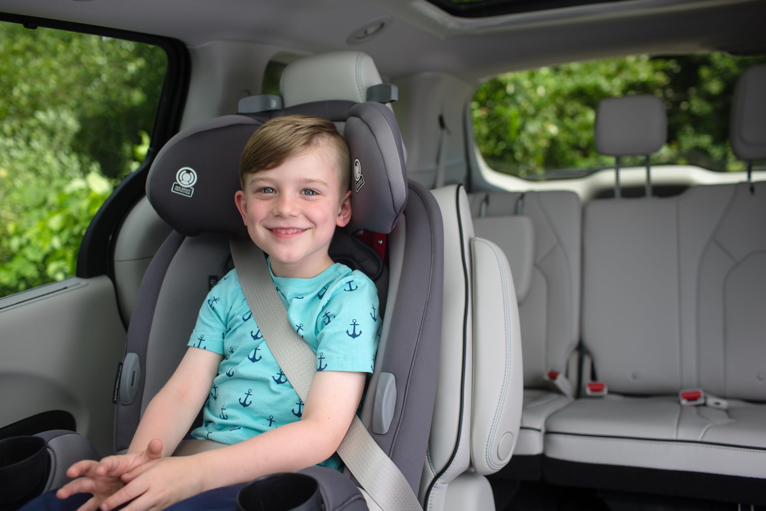 Safety 1st Grow and Go Slim Convertible Car Seat - Rear Facing (5-40 lbs) & Forward Facing (30-65 lbs) to High Back Booster (40-100 lbs) - Carbon Wave - Perfect for Infants to Big Kids - Safe Travel for Family Road Trips & Daily Commutes