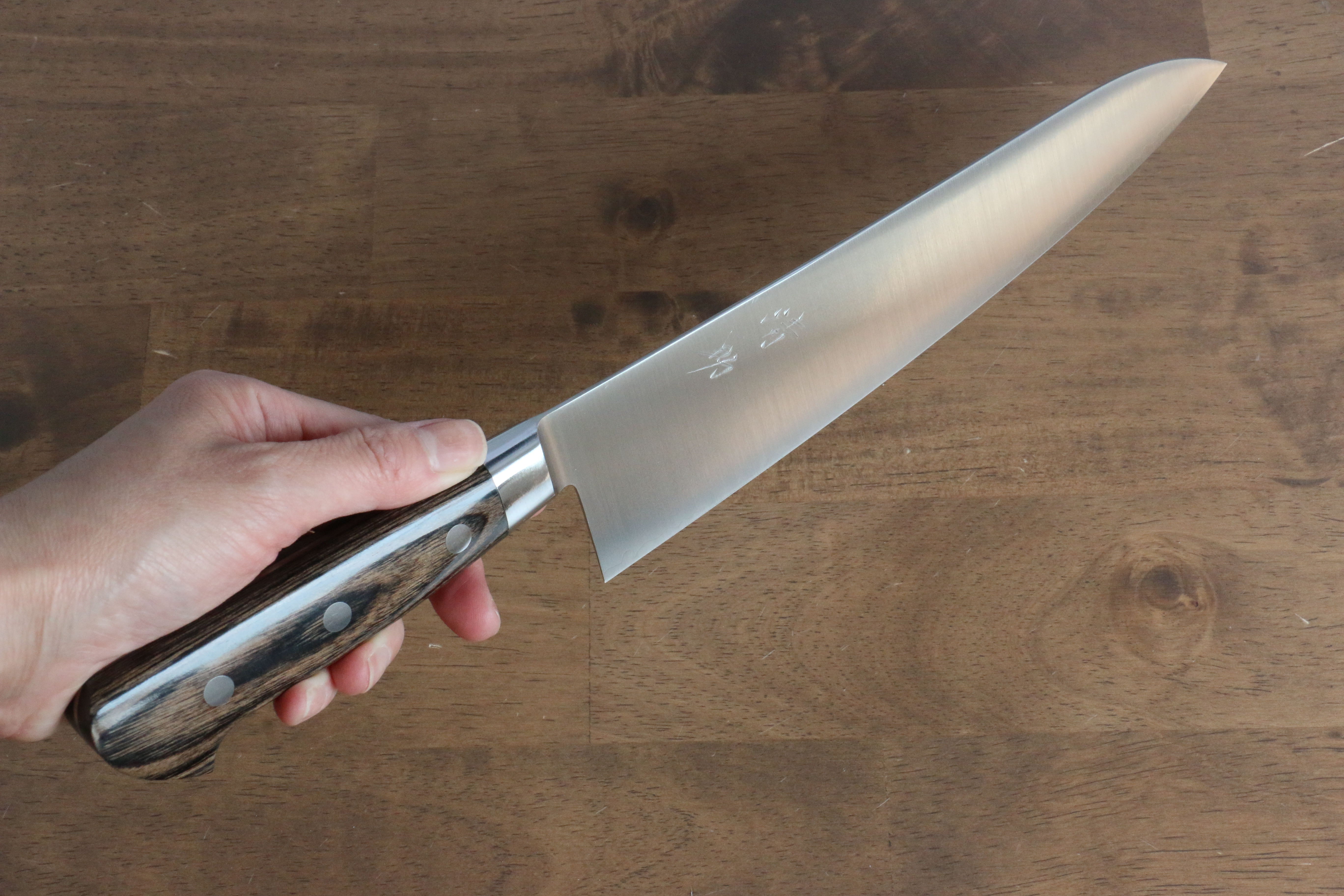 Premium Seisuke SG2 Gyuto Japanese Chef Knife 240mm with Brown Pakka Wood Handle - Perfect for Sushi, Sashimi & Precision Cutting in Professional Kitchens