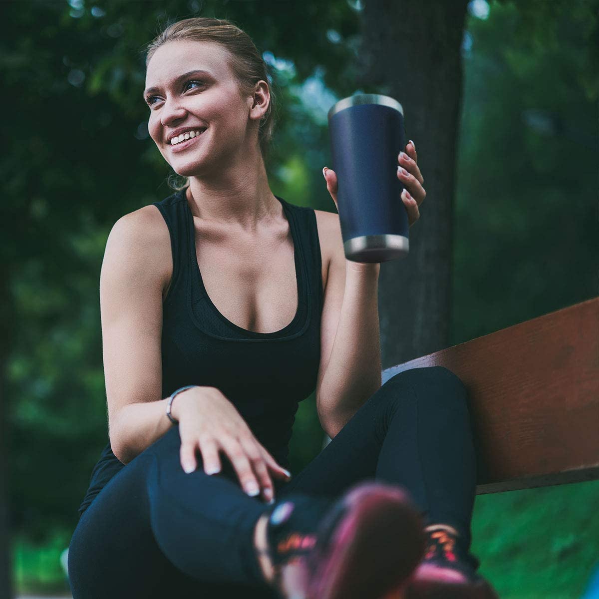 HASLE OUTFITTERS 20oz Stainless Steel Tumblers with Lid - Double Wall Vacuum Insulated Coffee Mugs for Hot & Cold Drinks - Keeps Beverages Hot/Cold for Hours - Perfect for Office, Travel, Camping & Outdoor Activities (20oz-Navy, 12 Pack)