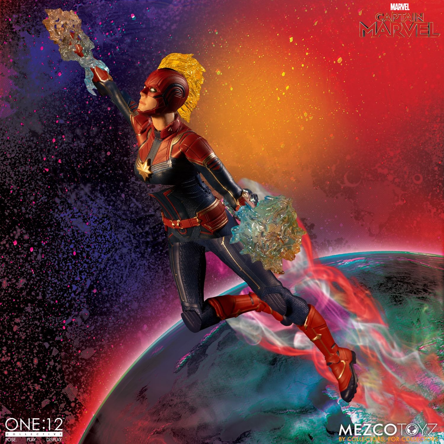Mezco Toyz One:12 Collective Marvel Comics Captain Marvel 1/12 Scale Action Figure - Premium Collectible Toy for Marvel Fans, Perfect for Display & Superhero Role Play