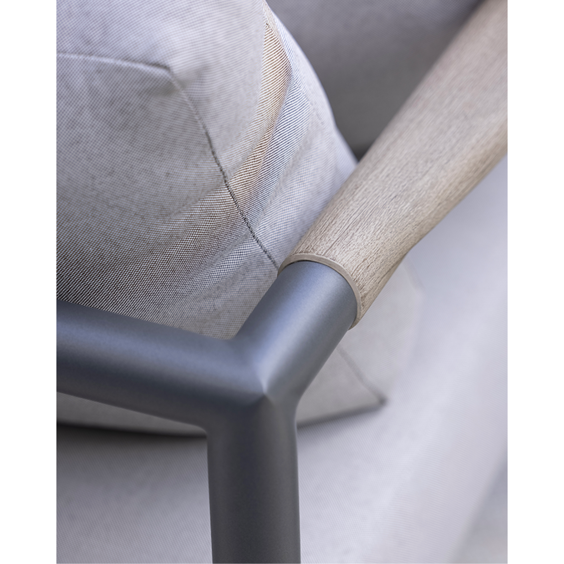 Premium Oxford Club Chair - Classic Leather Upholstered Lounge Chair for Home, Office & Library - Elegant & Comfortable Seating for Living Room, Study & Reception Areas