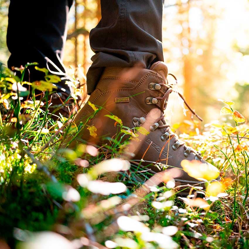 Best Unisex Hiking & Trekking Shoes for Men & Women - Lightweight Waterproof Outdoor Adventure Footwear for Trail Running, Camping & Backpacking