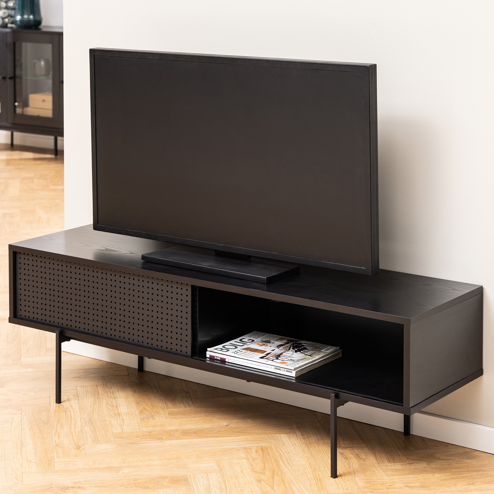 KREMAN 140cm Black TV Stand with Storage - Modern Entertainment Center for Living Room, Bedroom & Home Theater