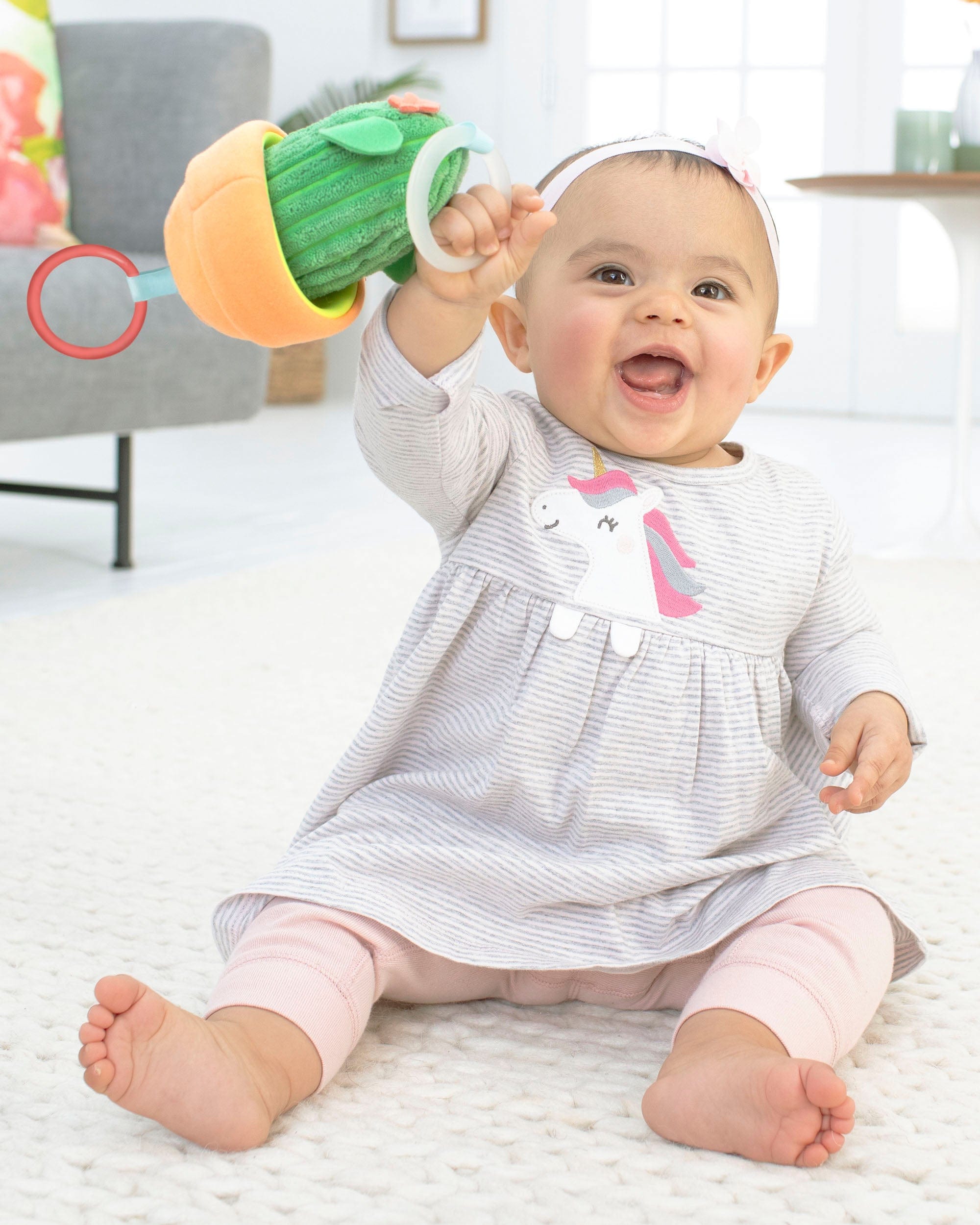Skip Hop Cactus Jitter Hanging Toy - Baby Sensory Toy for Crib, Stroller & Playtime | Fun Developmental Toy for Infants & Toddlers