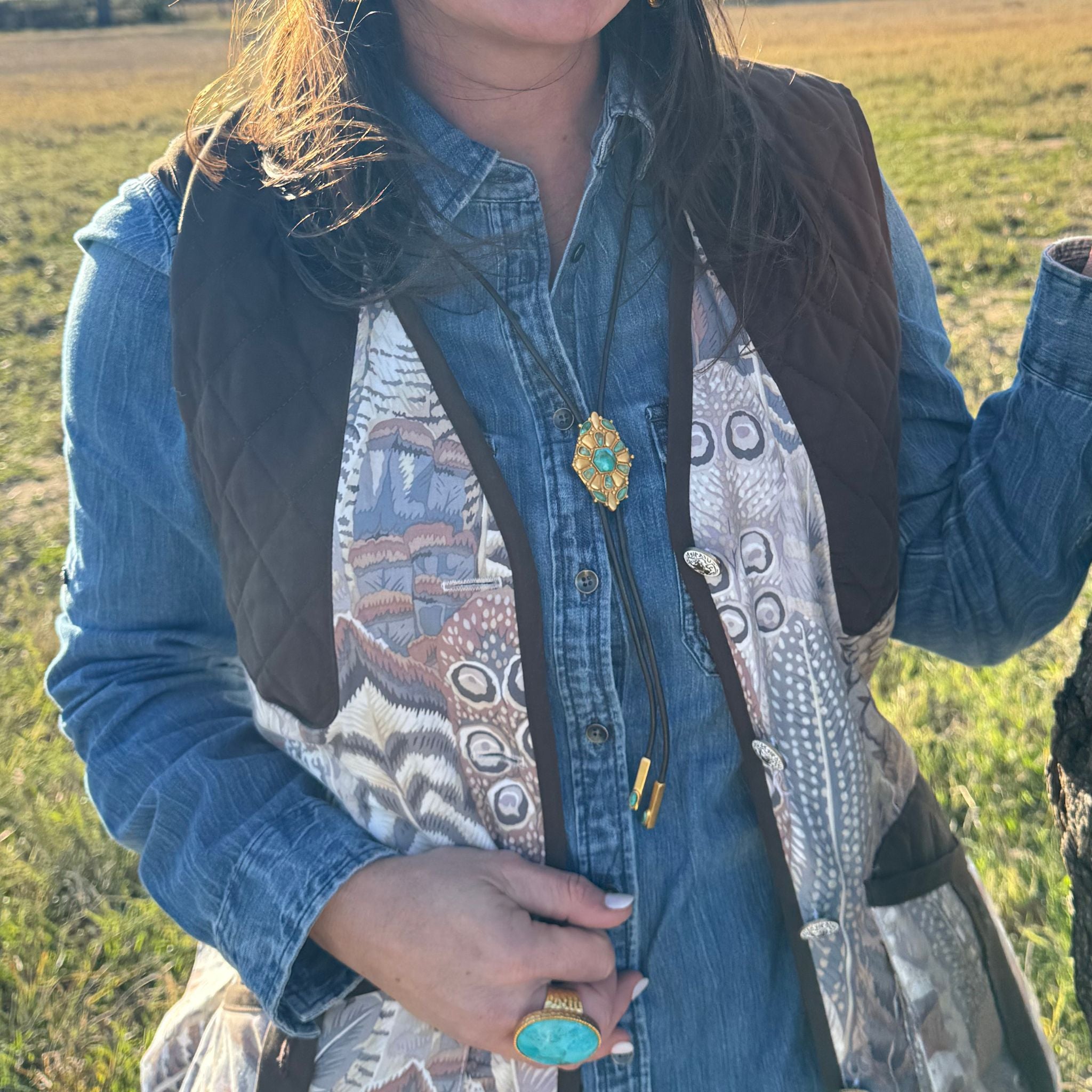 Handcrafted Desert Ridge Turquoise Bolo Tie for Men - Western Style Adjustable Leather Cord Necklace - Perfect for Cowboy, Rodeo, and Western Fashion Events