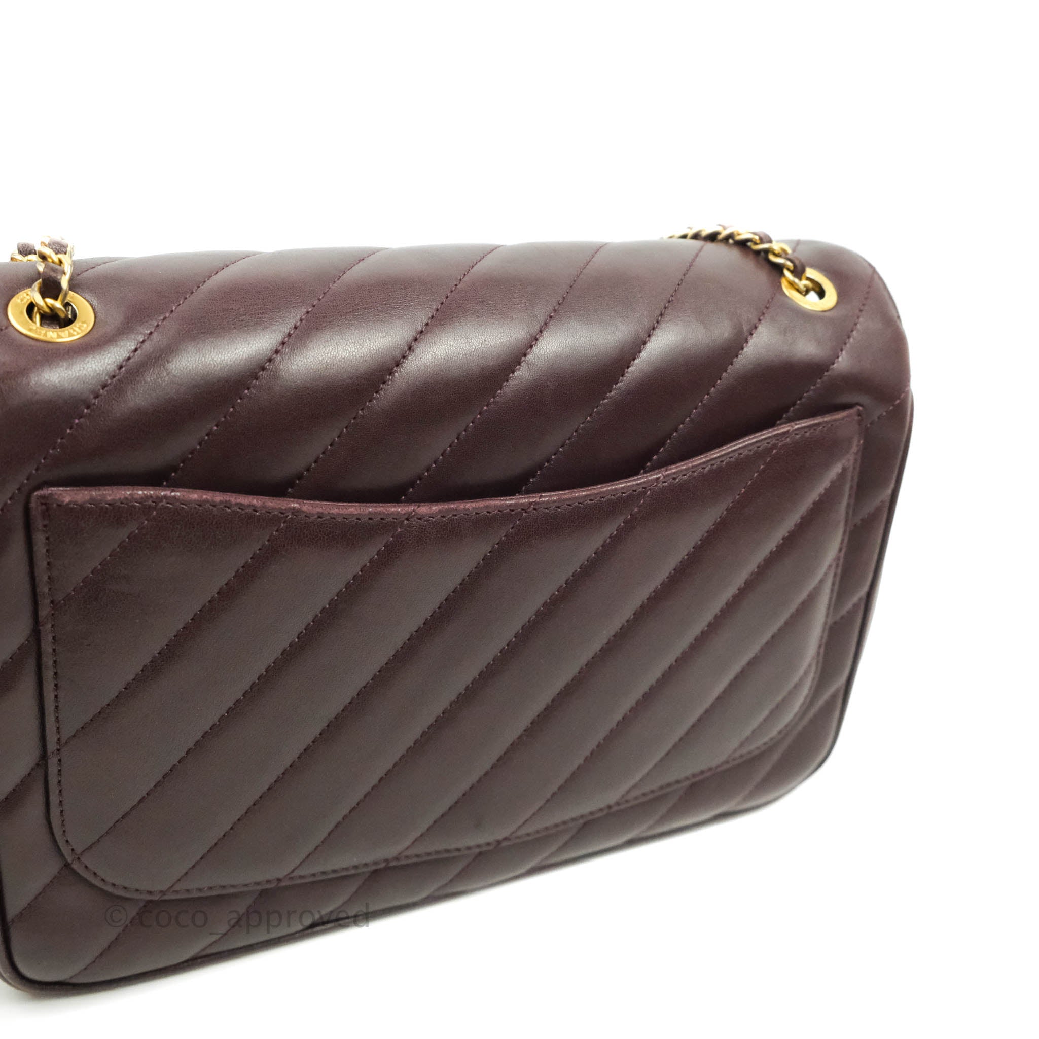 Chanel CC Signature Flap Bag in Diagonal Burgundy Calfskin with Aged Gold Hardware - Luxury Crossbody Purse for Women, Perfect for Date Night & Special Occasions