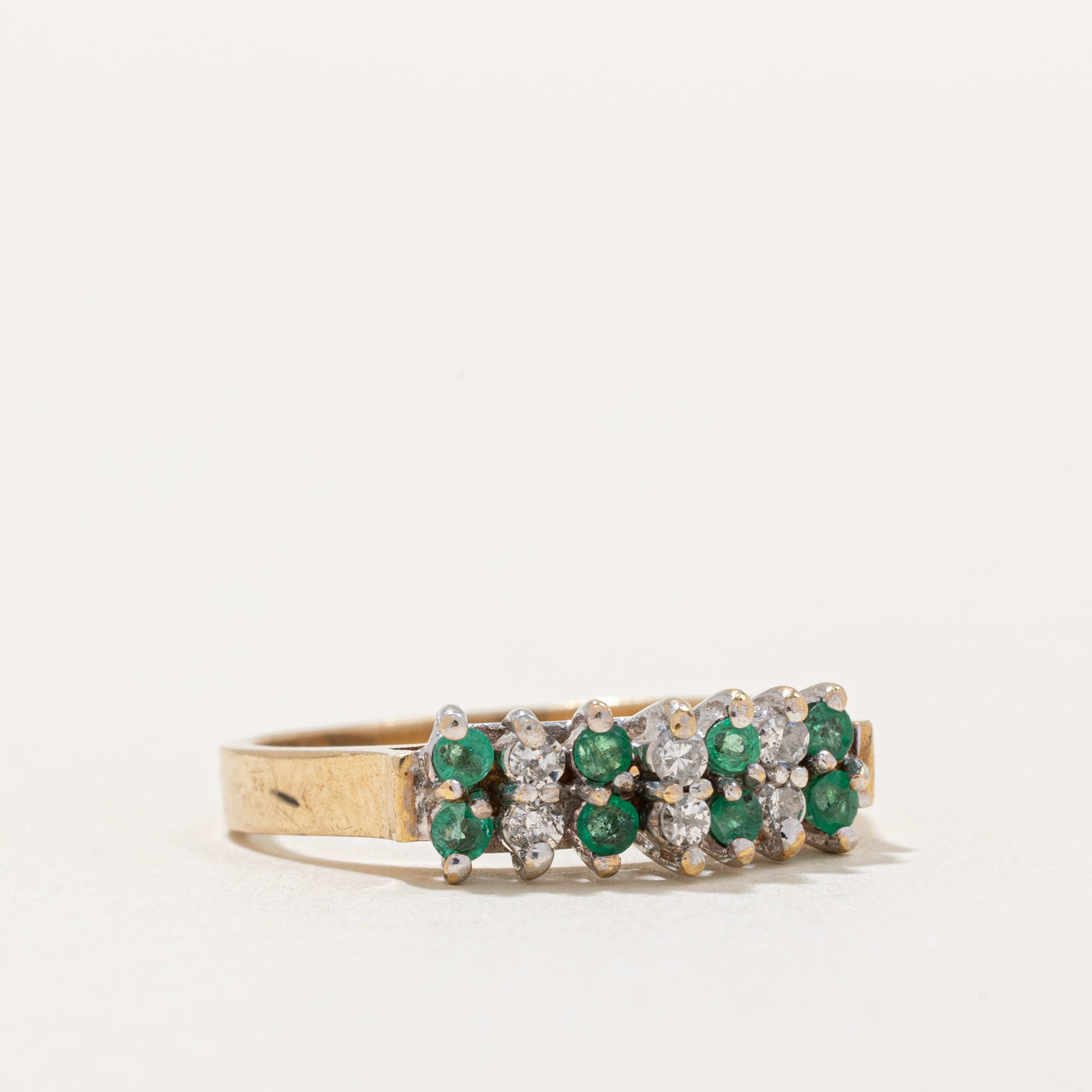 Emerald and Diamond Ring 0.10ctw - Size 6.25 - Elegant Green Gemstone Jewelry for Women - Perfect for Engagement, Anniversary & Special Occasions