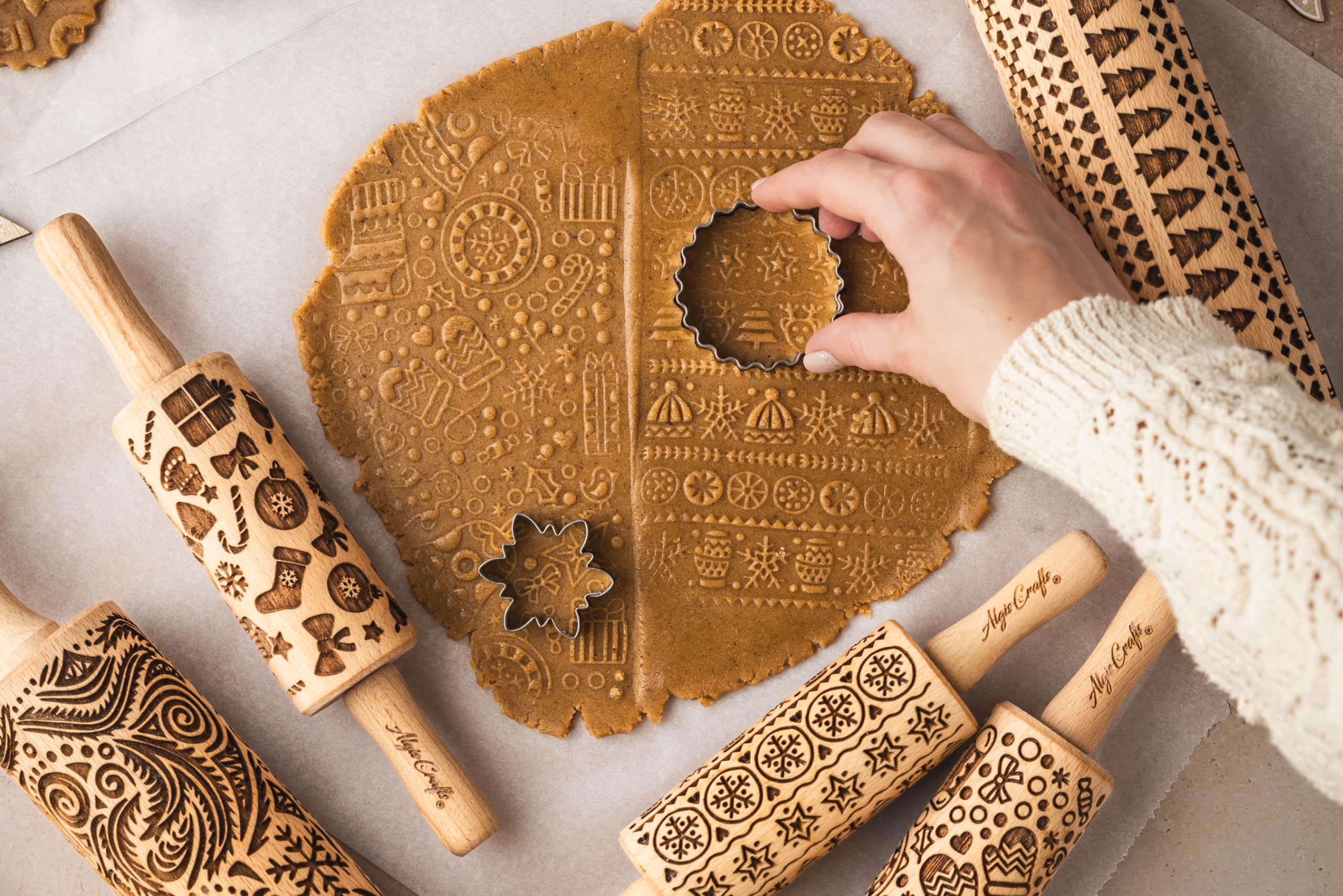 Algis Crafts Winter Embossing Rolling Pin for Christmas Cookies - Gingerbread & Shortbread Dough Decorating Tool - Perfect for Holiday Baking, DIY Cookie Making, and Festive Dessert Designs