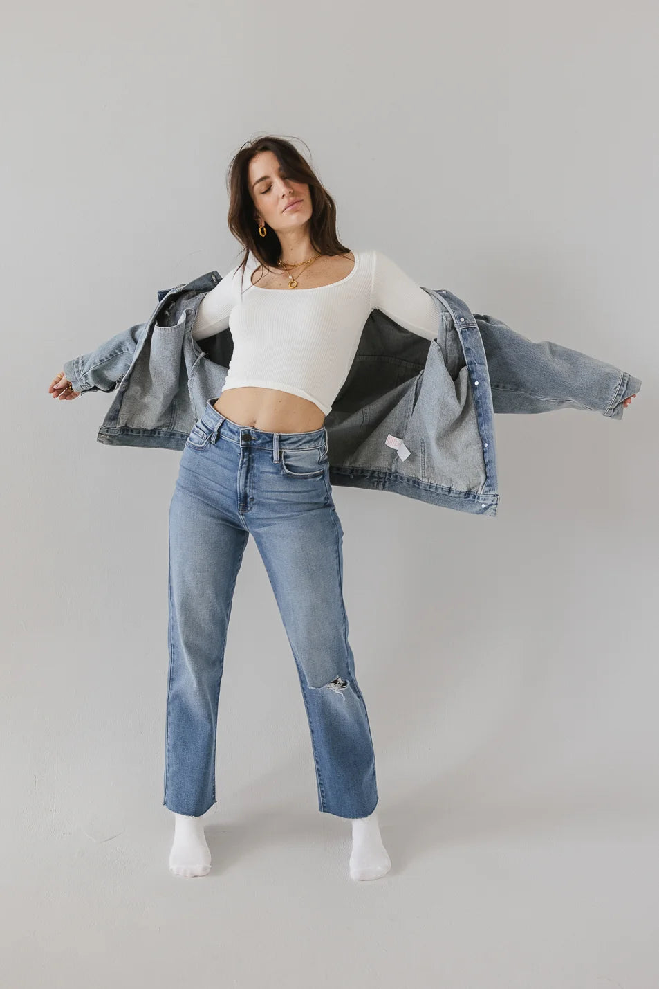 Amelia Distressed Medium Wash Jeans for Women - Vintage Ripped Denim Pants | Perfect for Casual Outfits, Street Style & Everyday Wear