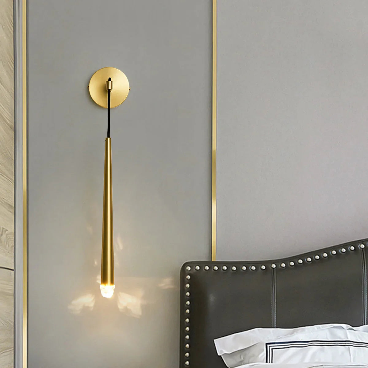 Modern Short Wall Sconce - Sleek LED Light Fixture for Bedroom, Living Room & Hallway - Energy Efficient Indoor Wall Lighting for Home Decor