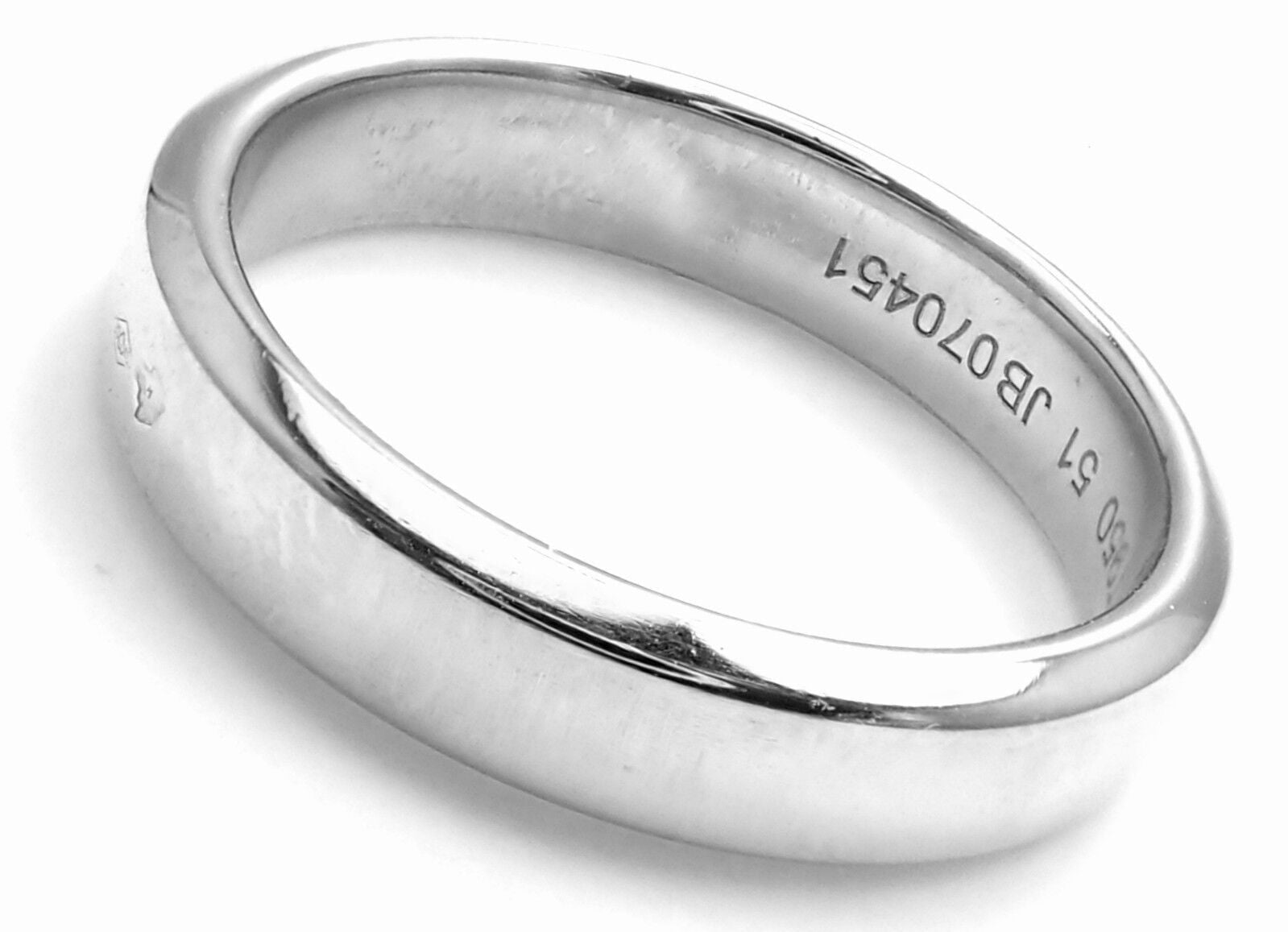 Authentic Van Cleef & Arpels Toujours Platinum 4mm Wide Band Ring Size 51 - Luxury Wedding Band for Women, Perfect for Engagement, Anniversary & Special Occasions