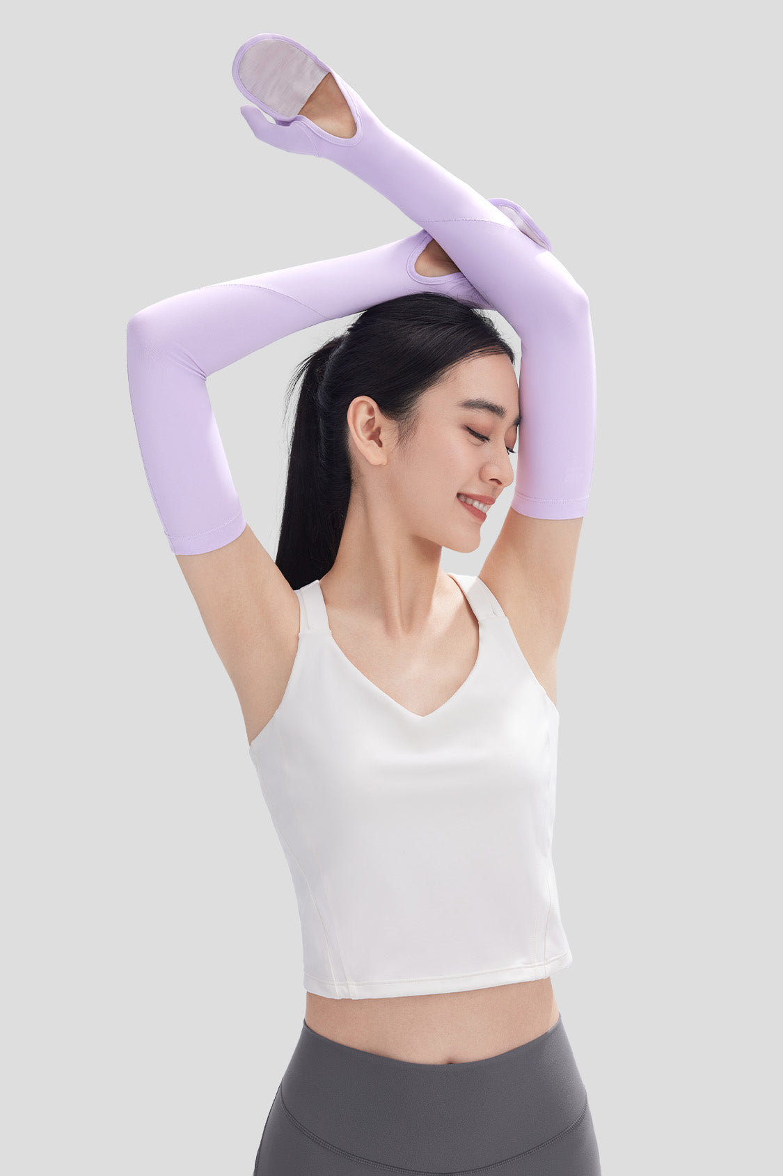 Peche Women's UPF50+ Sun Protection Arm Sleeves with Gloves - UV Blocking Cooling Sleeve Covers for Outdoor Sports, Driving, Golf & Summer Activities