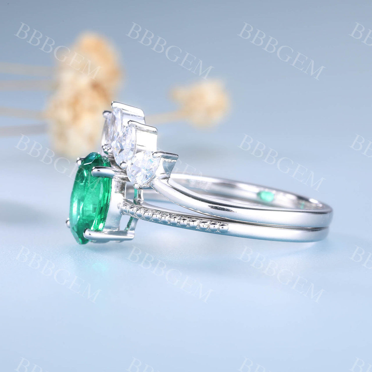 Emerald and Diamond Engagement Ring Set for Women - Curved Stacking Wedding Band Bridal Set, Perfect for Proposals, Anniversaries, and Bridal Jewelry Gifts