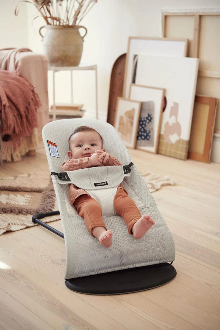 Baby Bjorn Bouncer Balance Soft Fabric Seat - Breathable Mesh in Silver/White - Perfect for Newborns & Infants - Ideal for Playtime, Feeding & Relaxation at Home