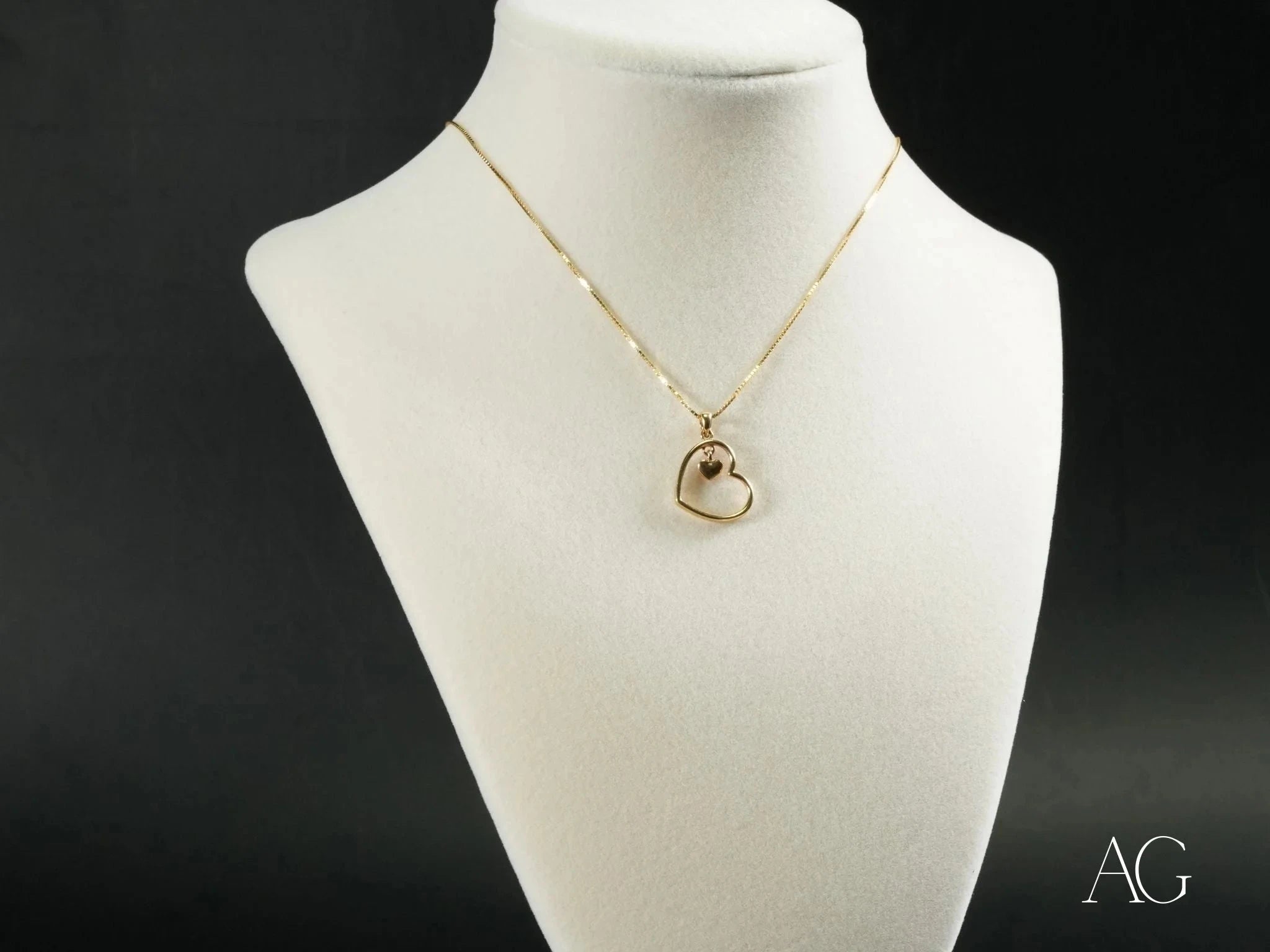 Golden Heart Pendant Necklace for Women - Elegant 14K Gold Plated Jewelry Gift for Valentine's Day, Anniversary & Special Occasions