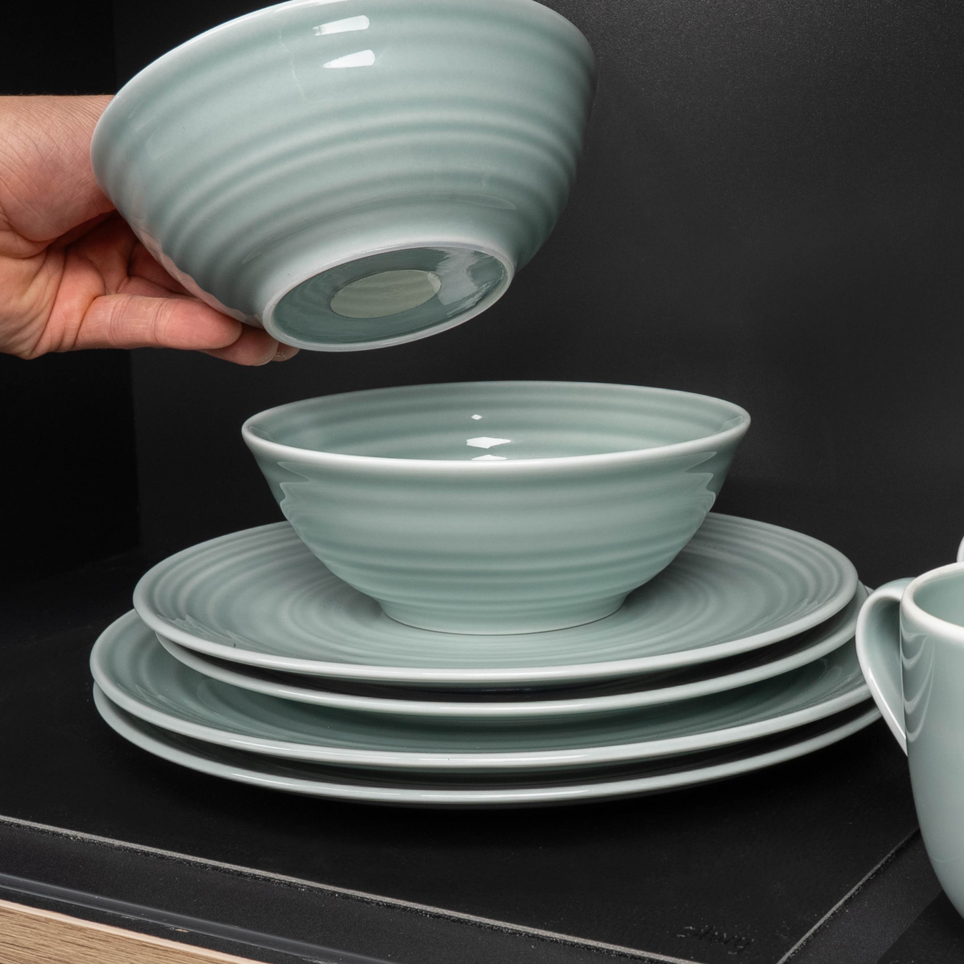 Premium 26cm Cyan Porcelain Plate with Magnet - Elegant Dining & Kitchen Decor for Home, Office, or Gift Giving