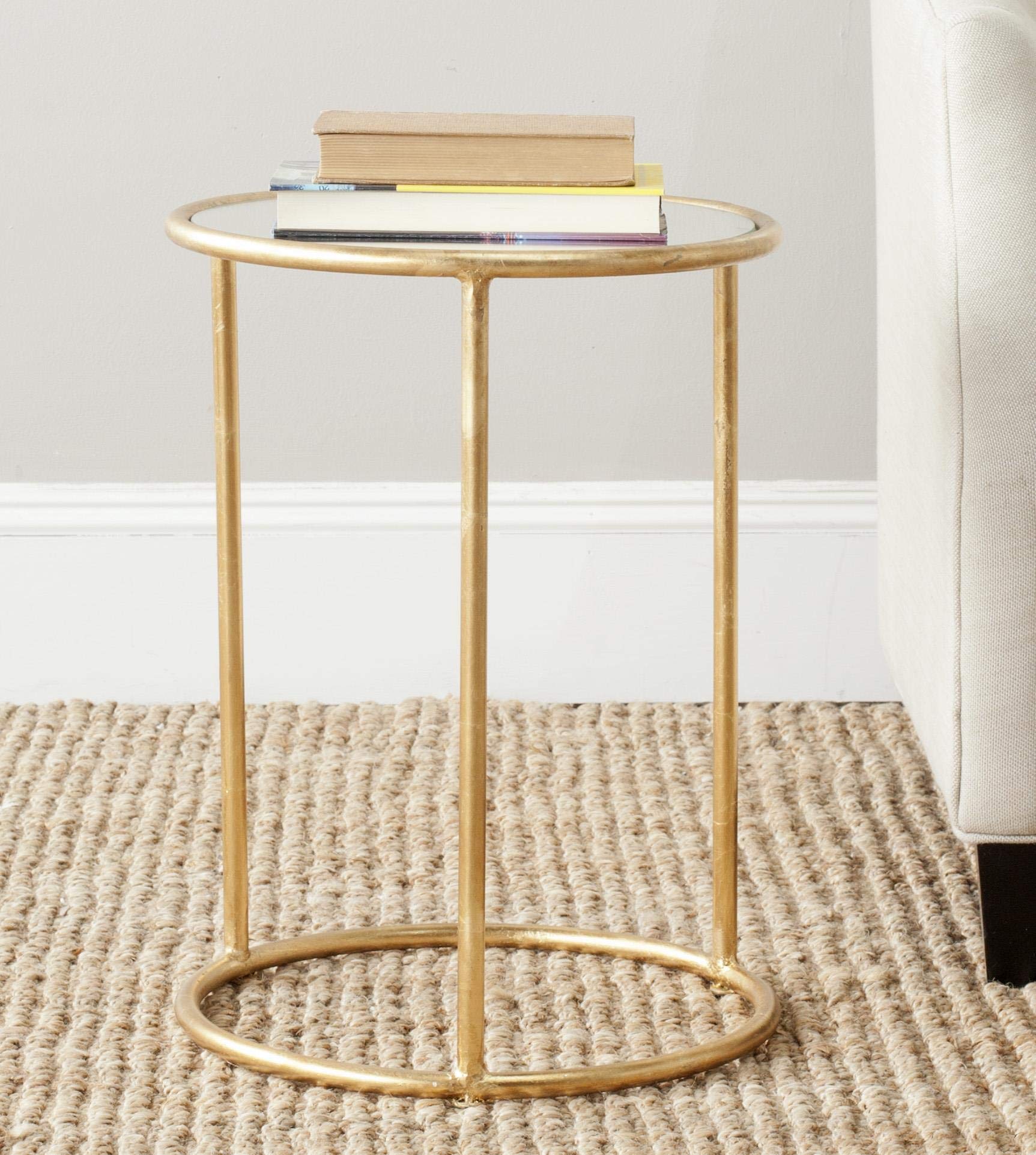 Safavieh Shay Light Gold Accent Table - Modern Side Table for Living Room, Bedroom & Office Decor - Elegant End Table with Gold Finish for Home Interior Design