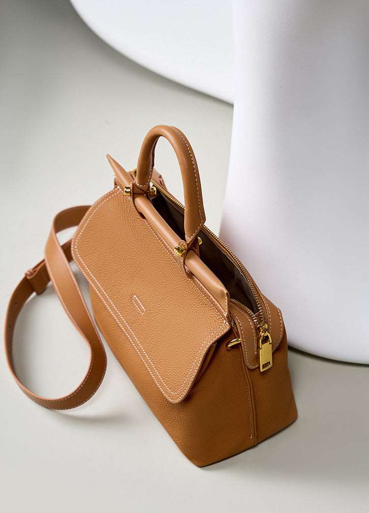 Luxury Designer Leather Handbags for Women - Fashionable Crossbody & Shoulder Bags - Perfect for Work, Travel & Everyday Use