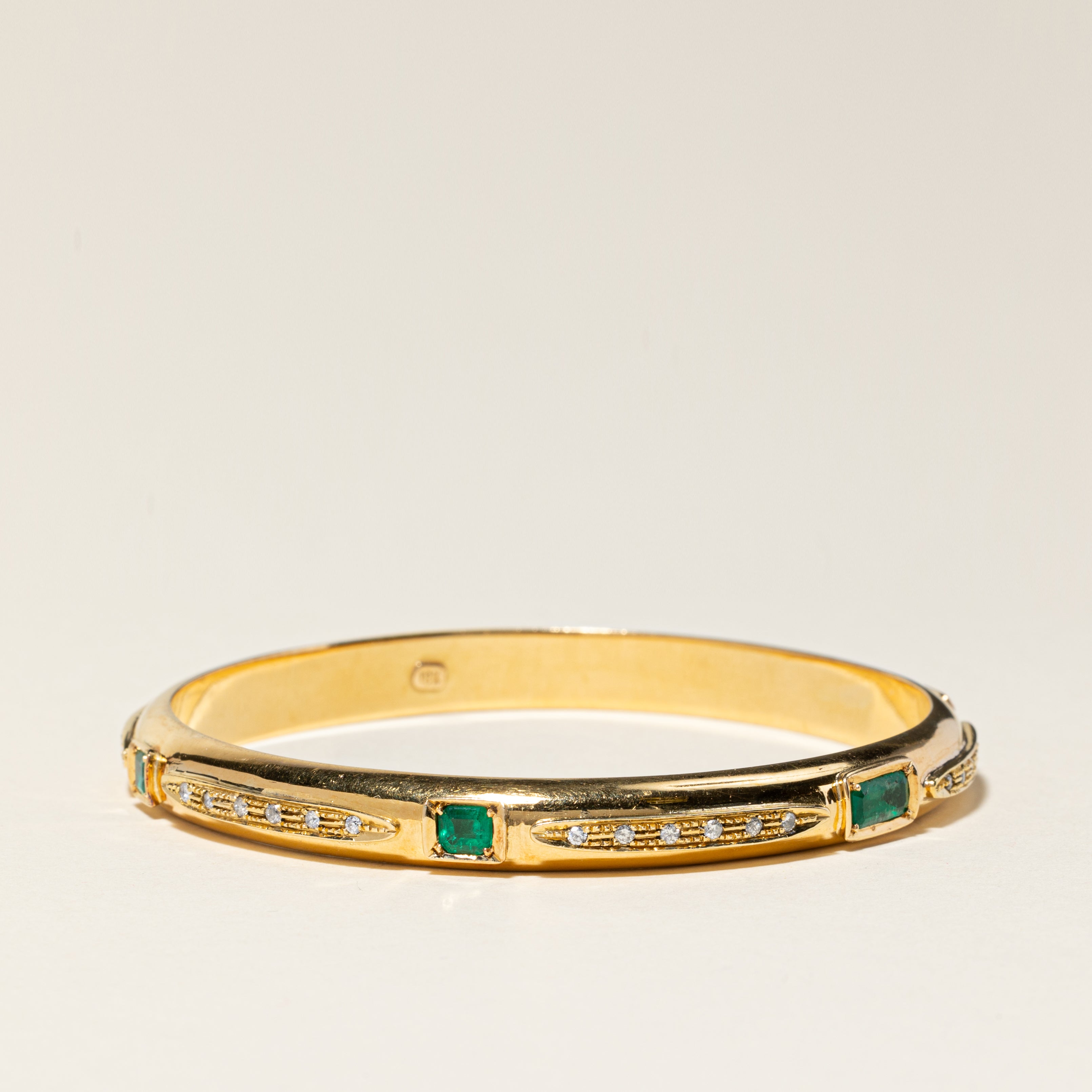 18K Yellow Gold Emerald & Diamond Bangle Bracelet - 0.55ctw Diamonds & 2.81ctw Emeralds - 7.75 Inches - Perfect for Weddings, Anniversaries & Special Occasions