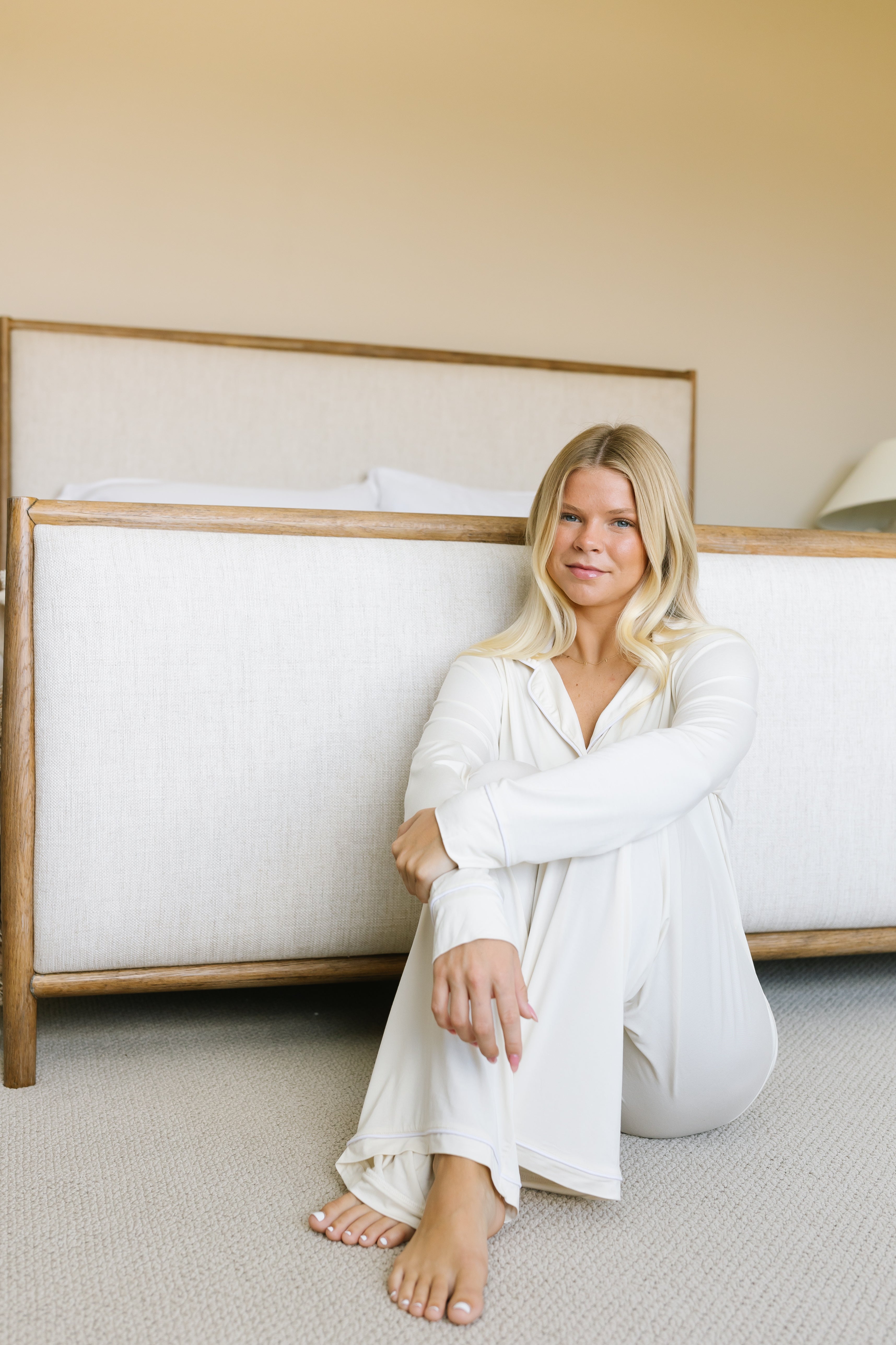 Luxury Pearl Pajama Set for Women - Soft & Comfortable Sleepwear - Perfect for Nighttime Relaxation & Gift Giving