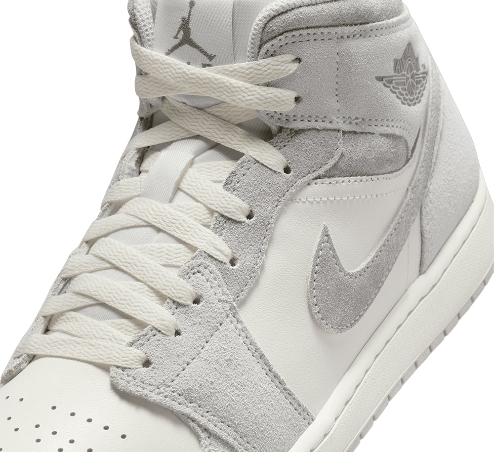 Air Jordan 1 Mid SE Men's Basketball Shoes - Retro High-Top Sneakers for Casual Wear & Street Style | Perfect for Sports, Gym & Everyday Fashion