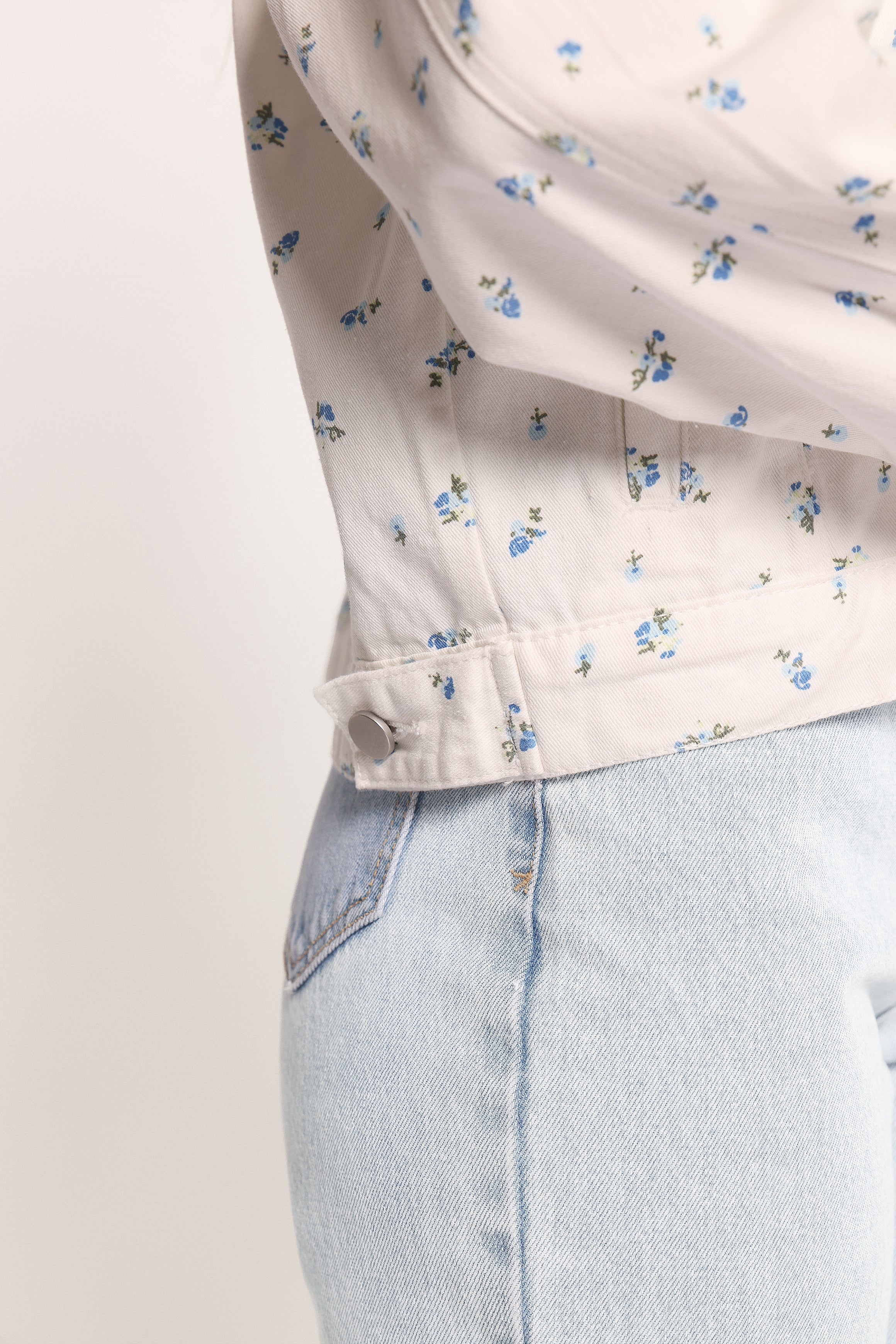 Blue Flower Embroidered Denim Jacket for Women - Vintage Distressed Off White Denim Jacket - Casual Spring Fall Outerwear for Streetwear & Boho Style