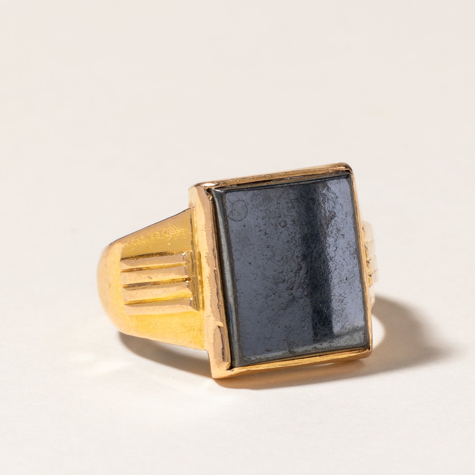 Hematite Grooved Signet Ring for Men & Women - 6.44ct Black Stone - Size 8.5 - Gothic Jewelry for Everyday Wear, Wedding Bands & Unique Gifts