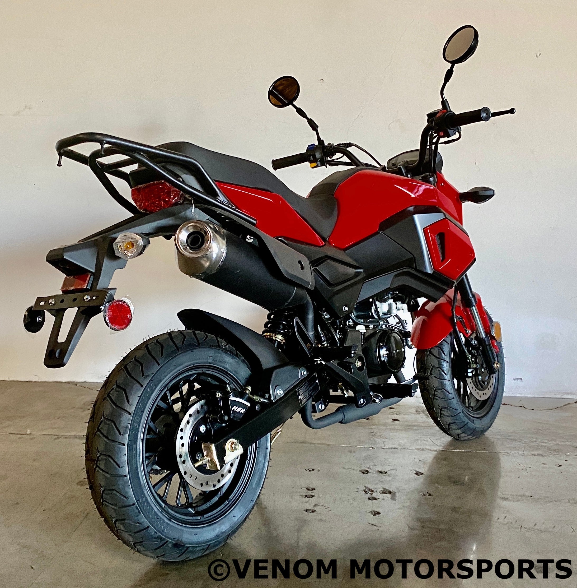 Venom Vader Generation 2 125cc 4-Speed Gas Motorcycle - Off-Road Dirt Bike for Adults & Teens - Perfect for Trail Riding, Motocross & Backyard Adventures