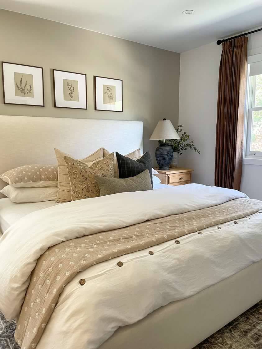 Roberta Bed Pillow Combo Set of 5 - Soft & Supportive Pillows for Ultimate Comfort | Perfect for Back, Stomach & Side Sleepers | Bedroom, Guest Room & Dorm Essentials