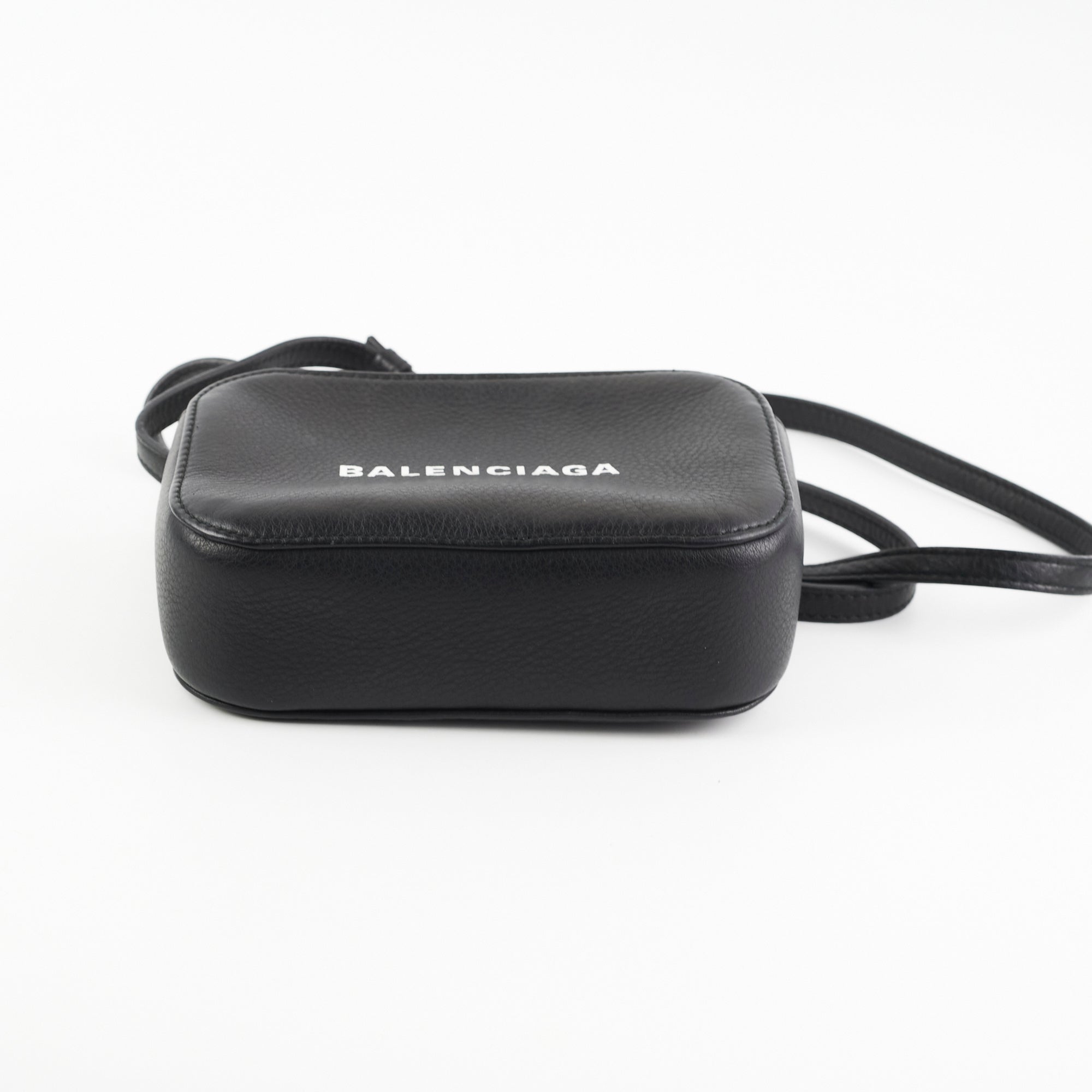 Balenciaga Everyday Camera Bag - Black Crossbody Purse for Women | Stylish & Compact Shoulder Bag for Daily Use, Travel & Outings