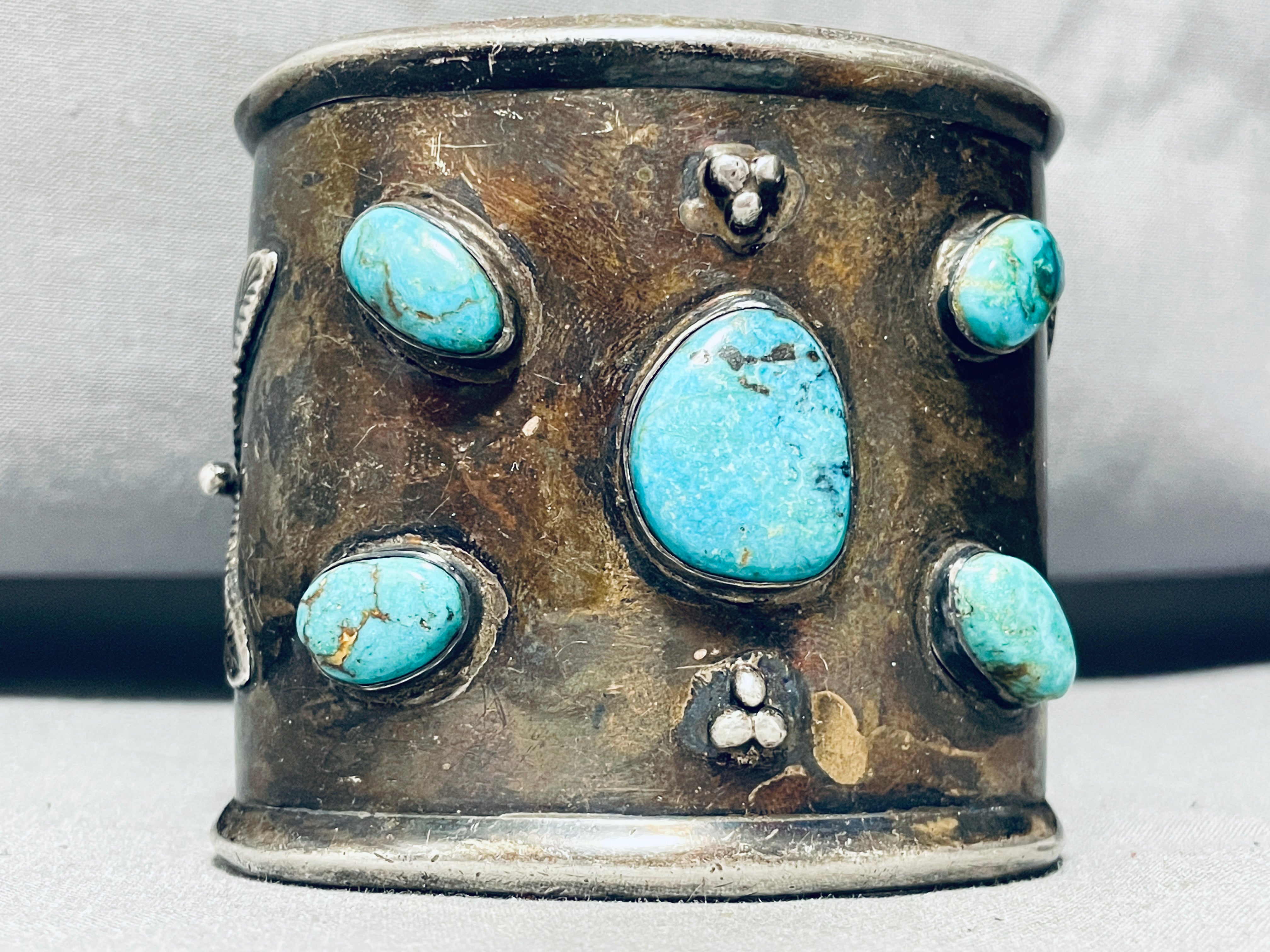 117g Vintage Navajo Turquoise Sterling Silver Bracelet - Authentic Native American Jewelry for Women, Handmade Southwest Style, Perfect for Boho Fashion & Gift Giving