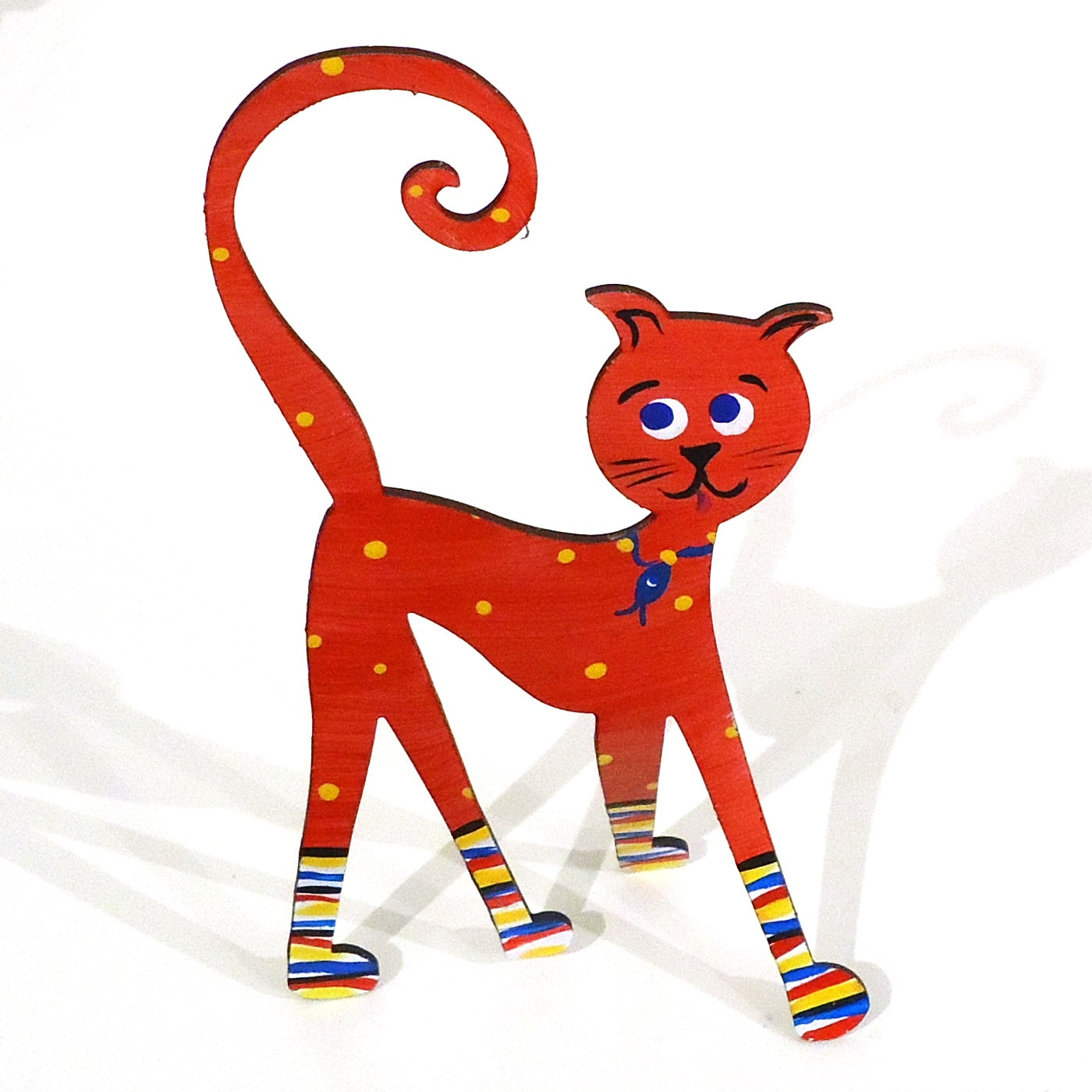Red Umbrella Sitting Cat Photo Holder - Cute Desk Decor for Home & Office - Perfect for Displaying Photos, Notes, and Memories