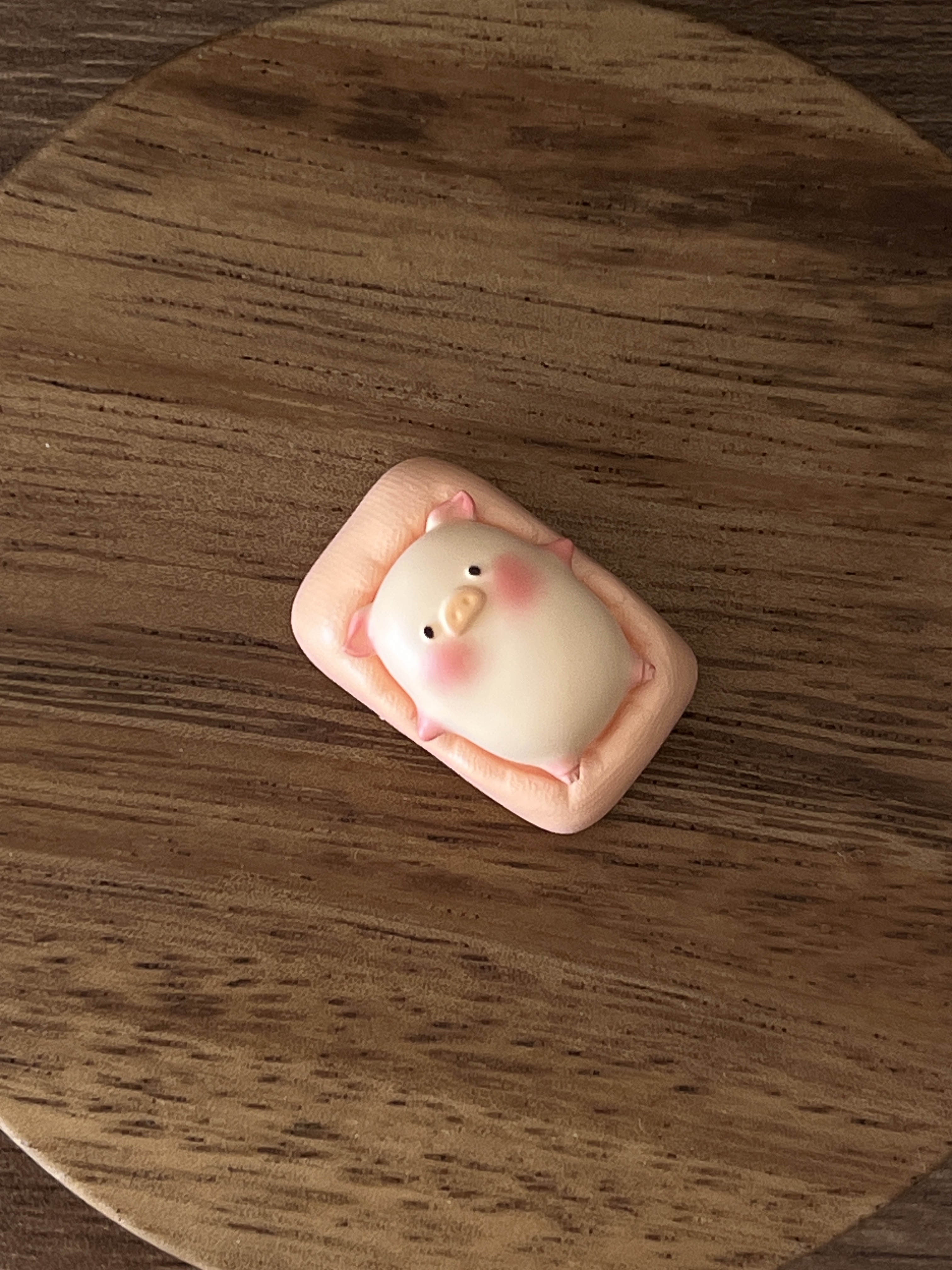 Cute Handmade Resin Pig Keycap for Mechanical Keyboards - Lying Flat Pig Personality Keycap - Perfect for Gaming, Typing & Custom Keyboard Enthusiasts