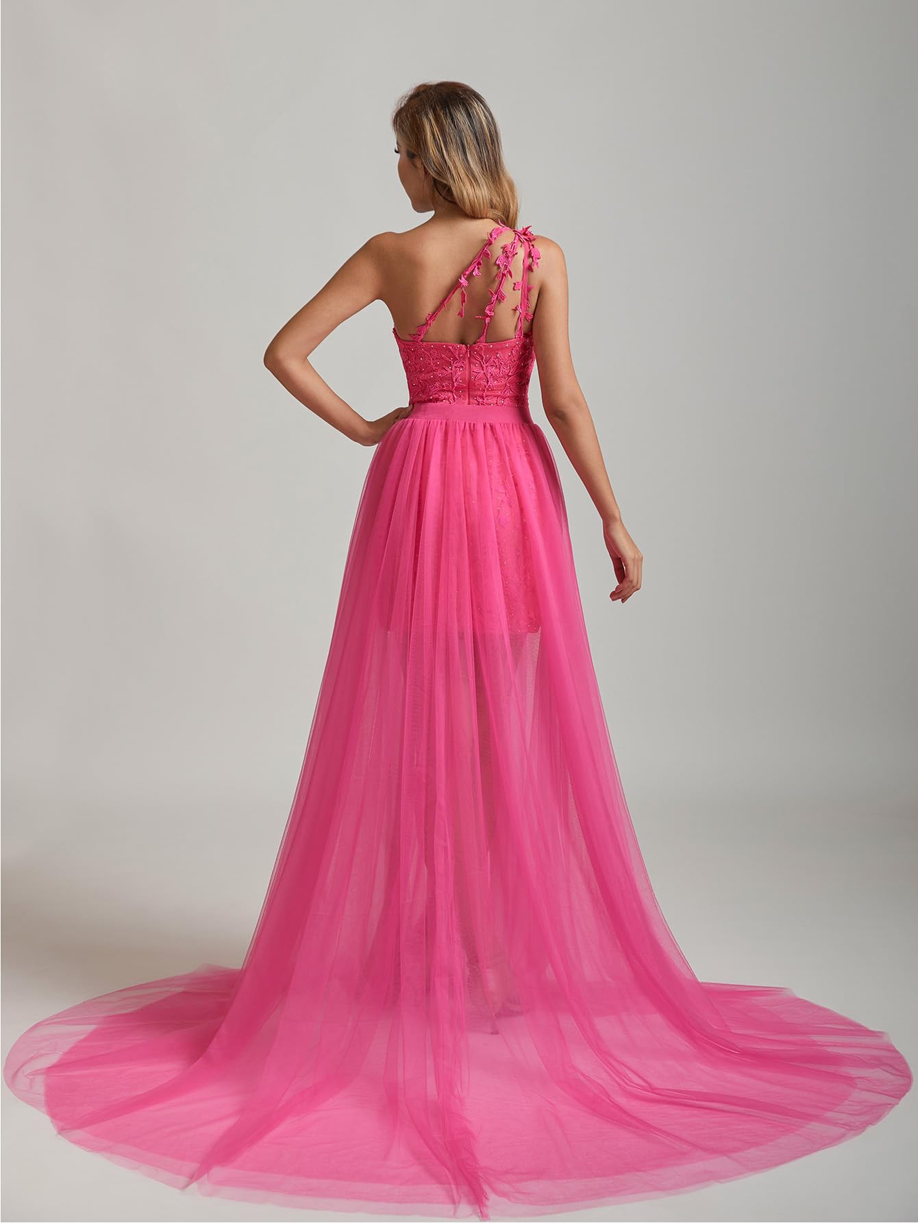 Elegant High Split Tulle Overskirt with Train for Prom, Wedding & Party - Perfect for Bridal Gowns, Quinceañera & Formal Dances